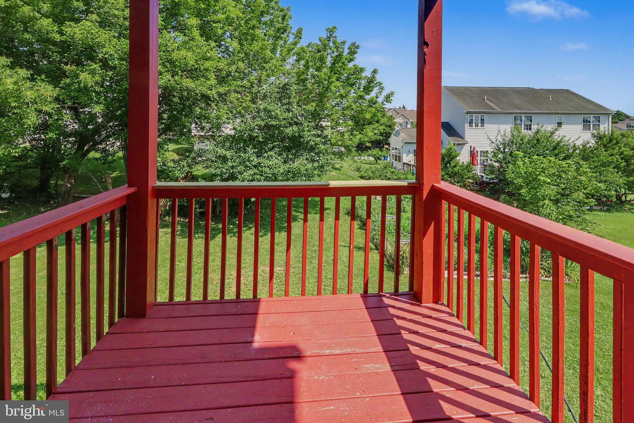 WALNUT HILL - Residential