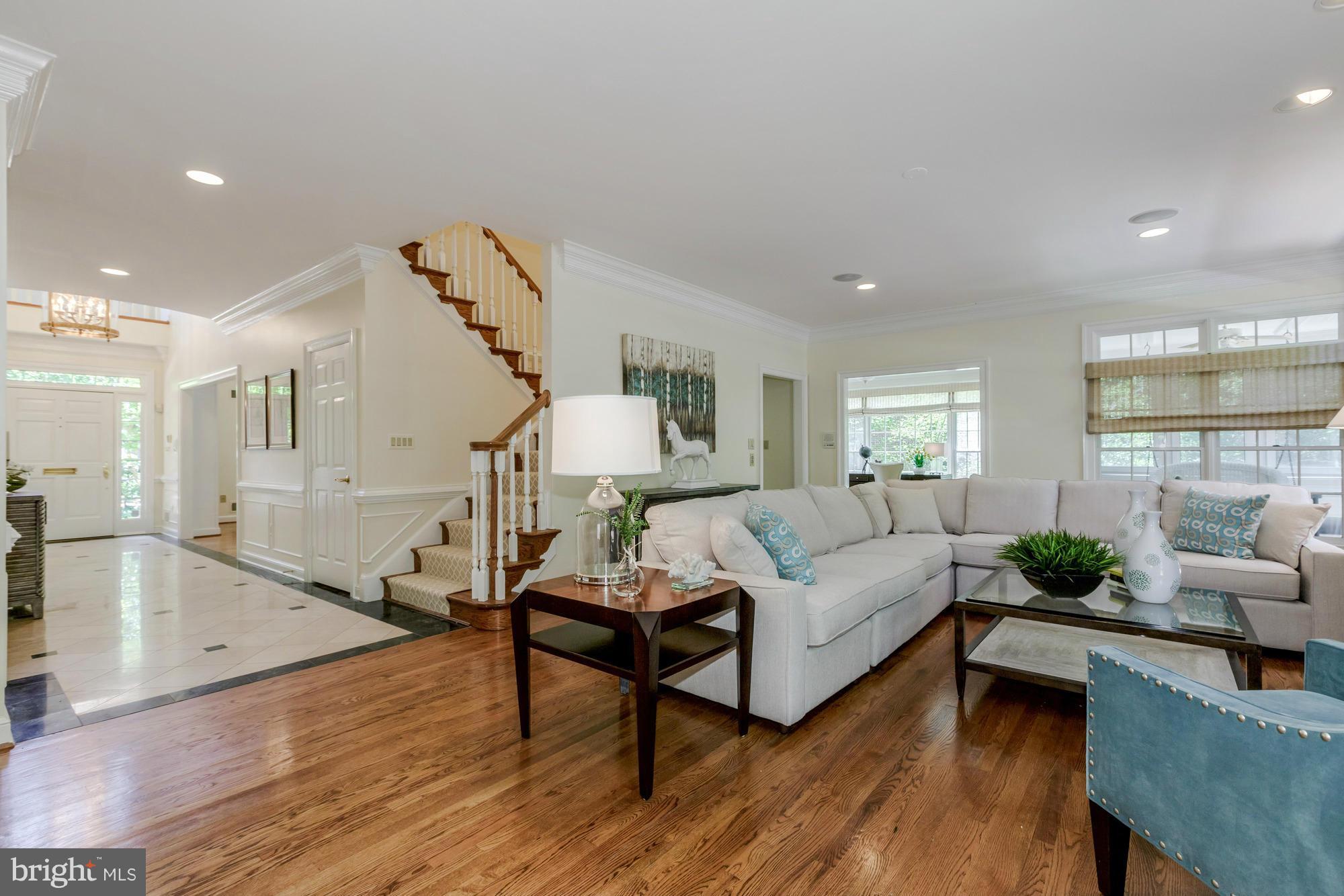CHELSEA - Residential