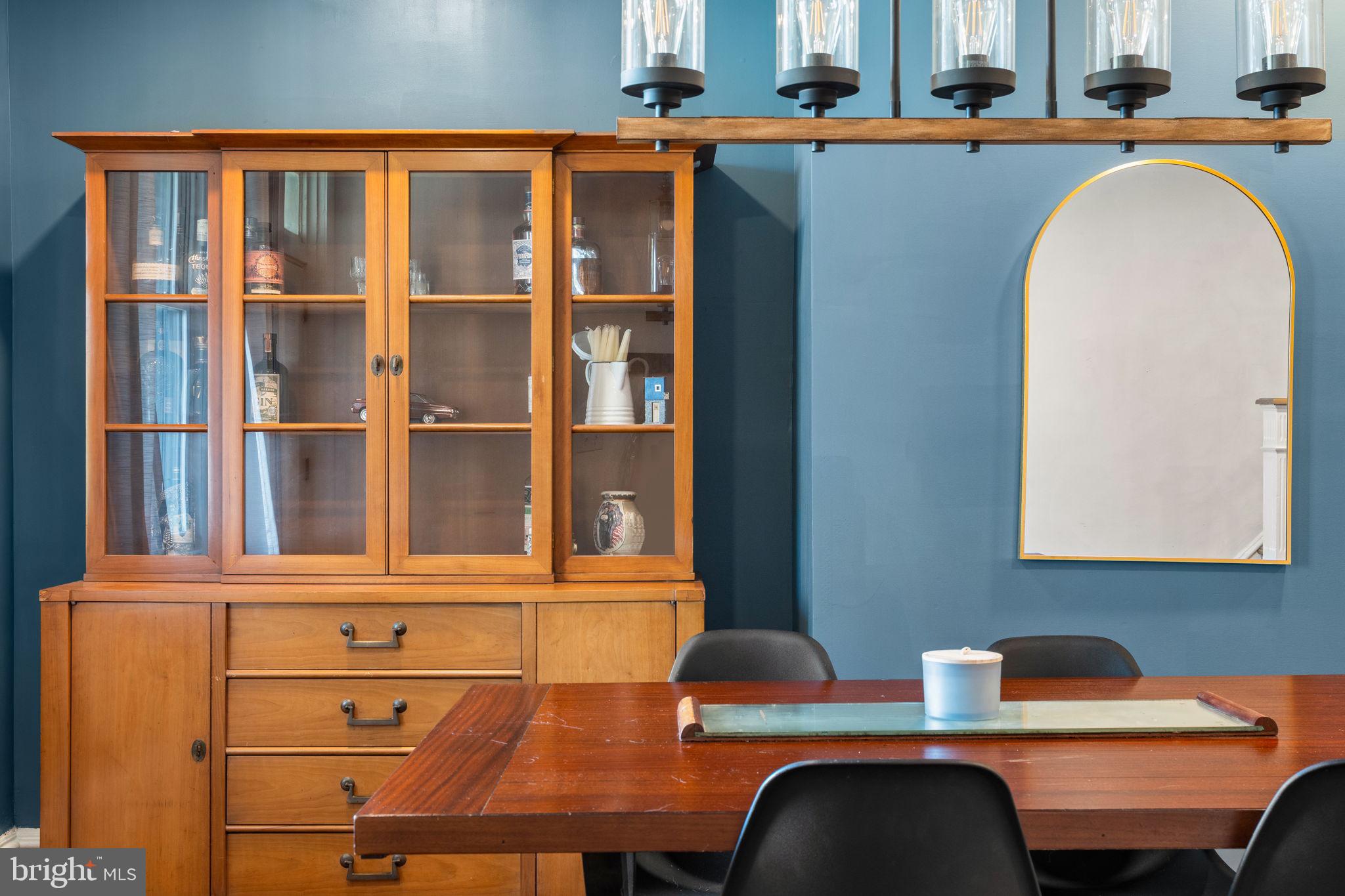 WALNUT HILL - Residential
