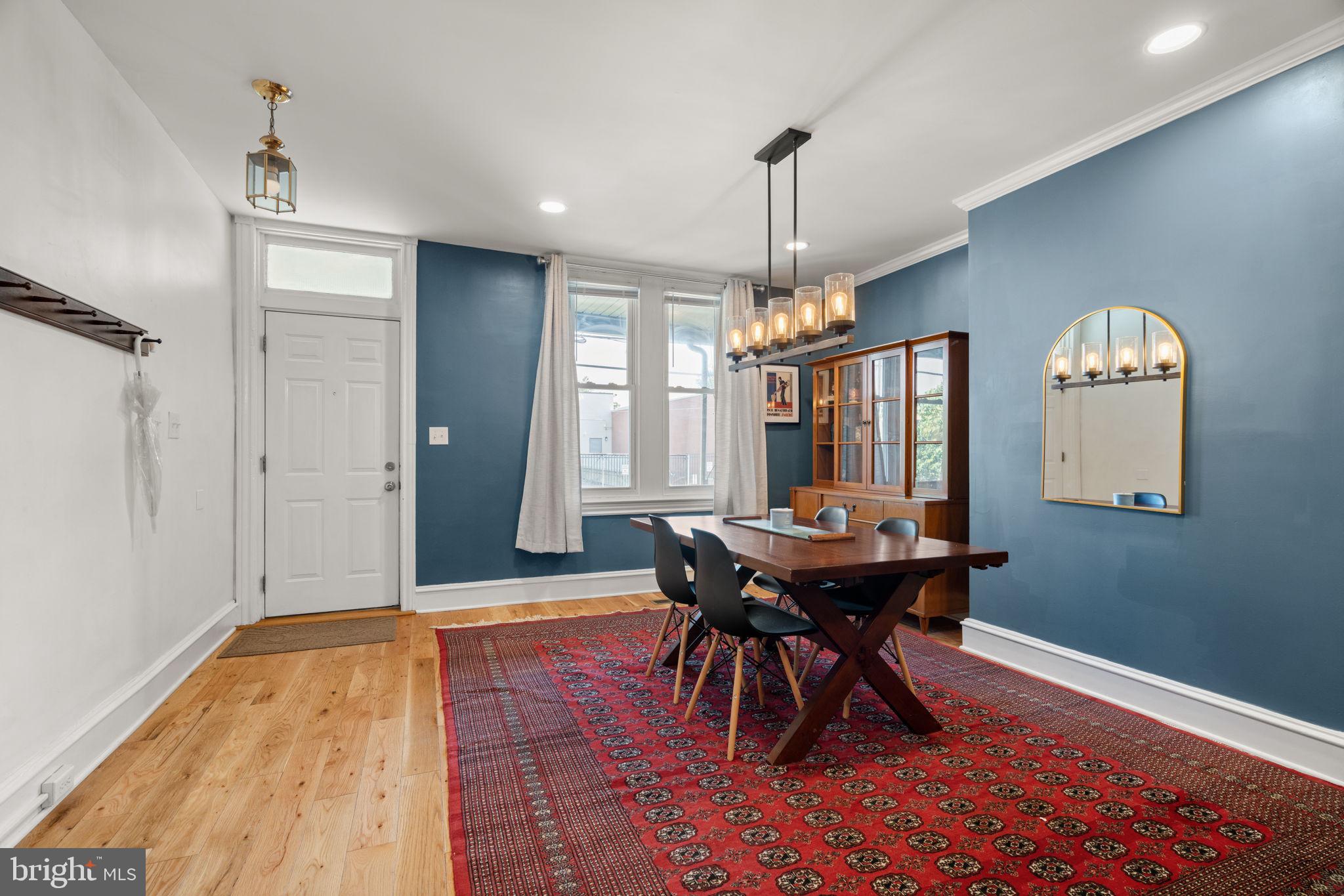 WALNUT HILL - Residential