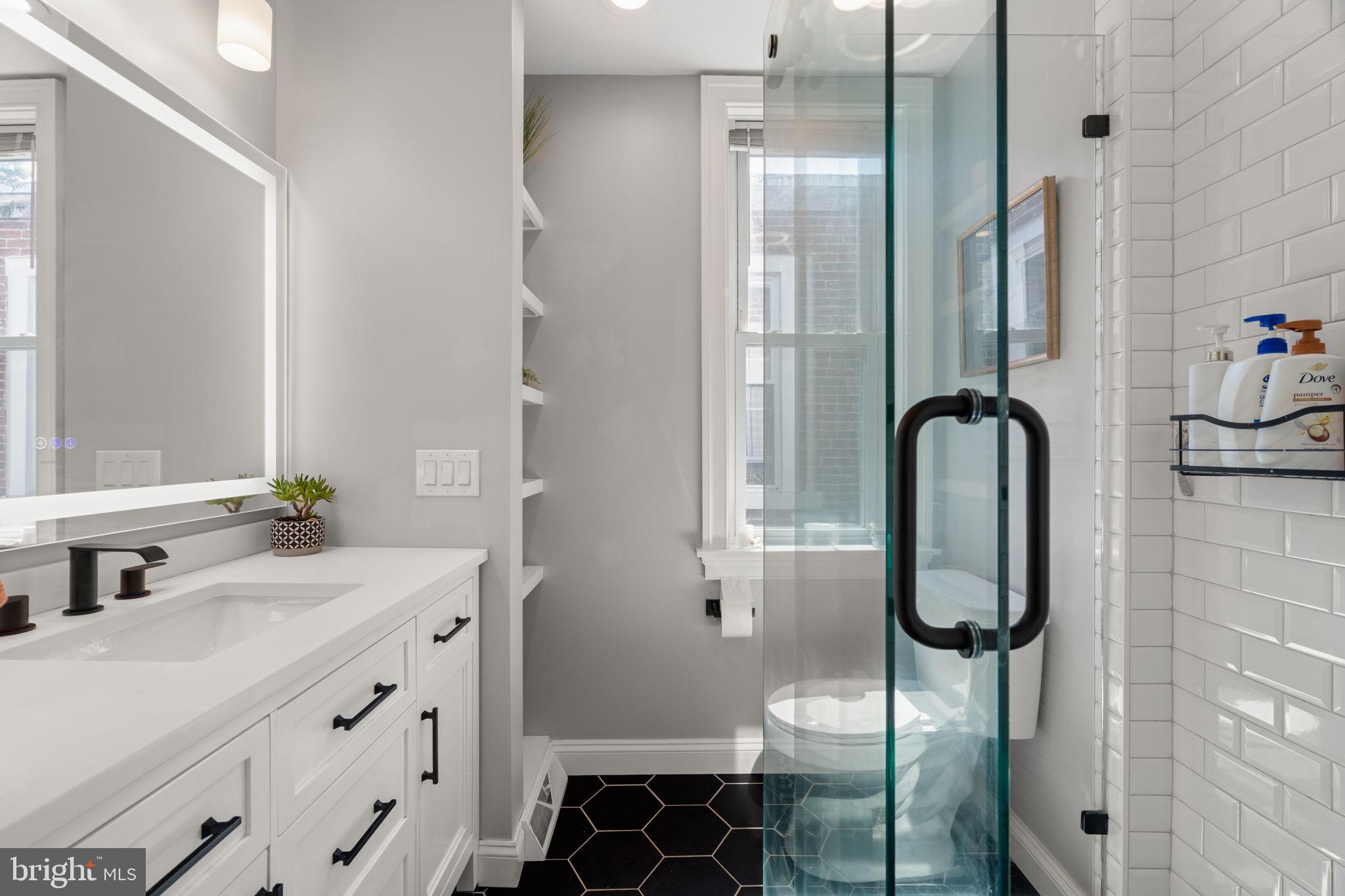 WALNUT HILL - Residential
