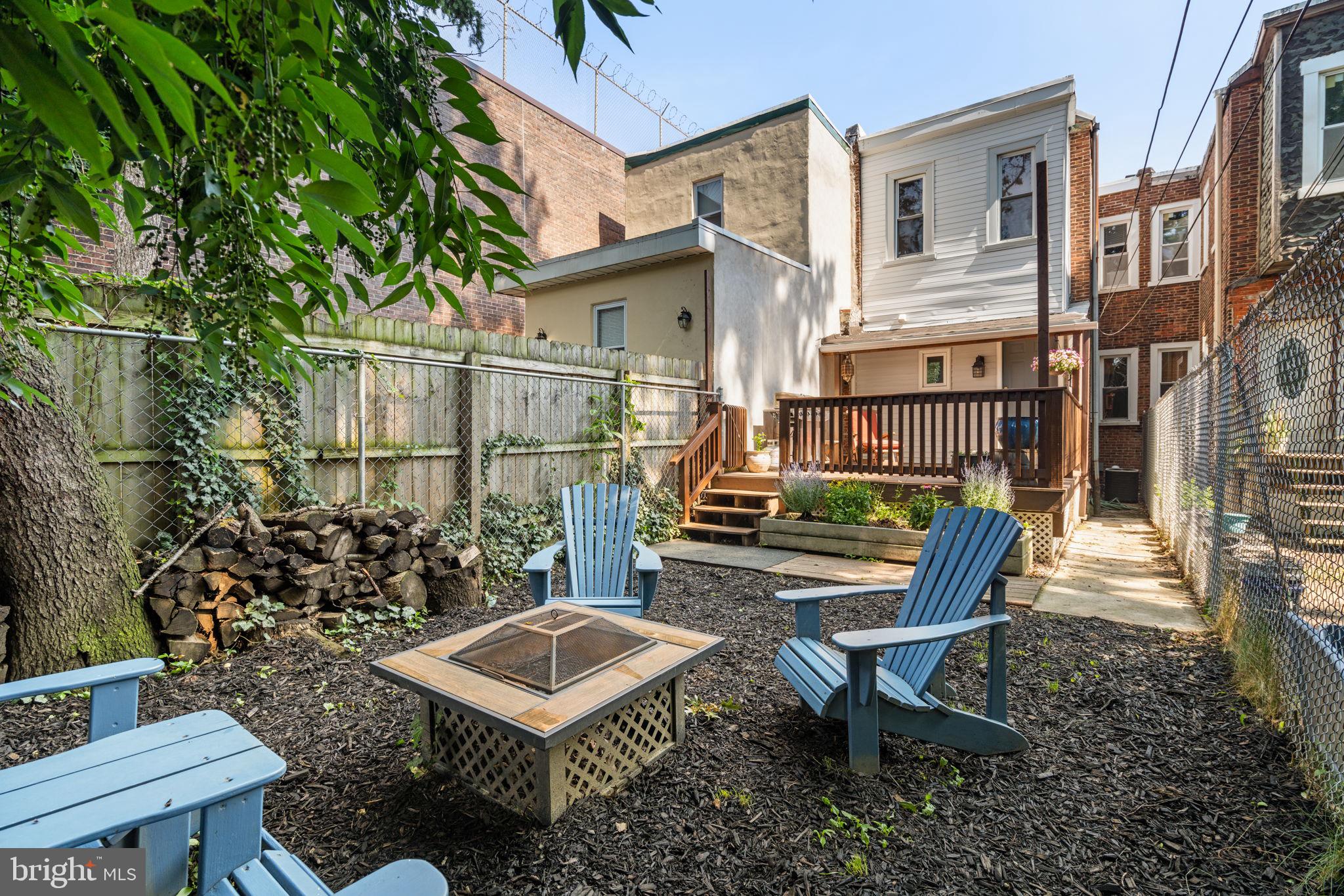 WALNUT HILL - Residential