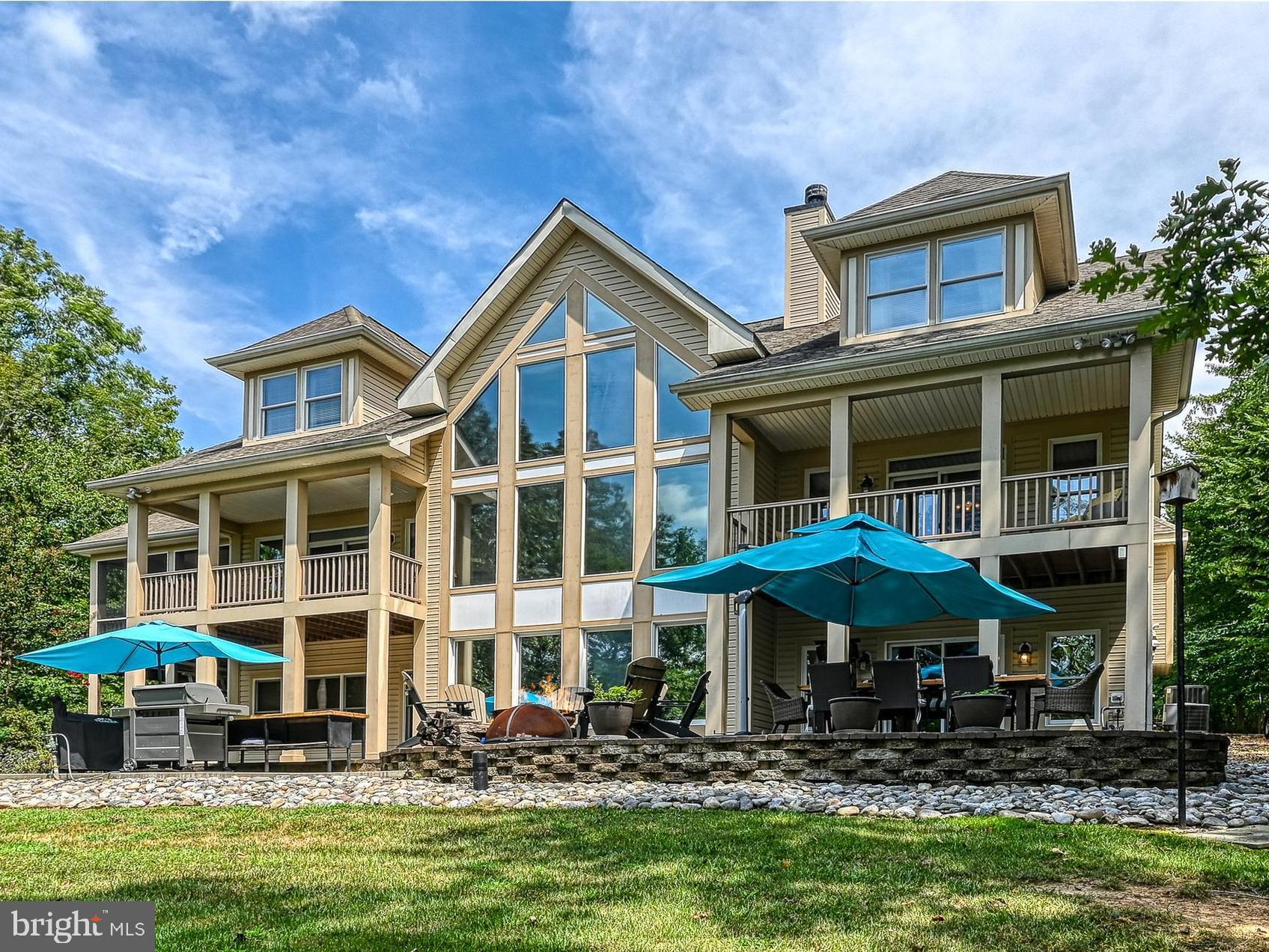 BLUE WATER - Residential