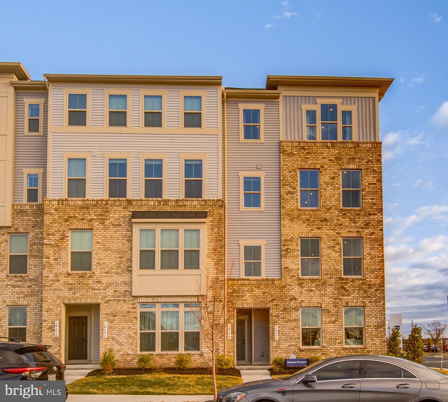 ARCOLA TOWN CENTER CONDO - Residential Lease