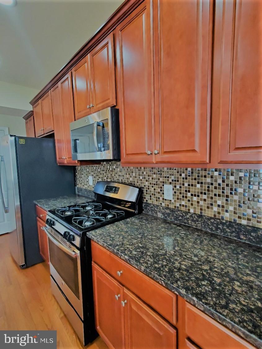 CLARKSBURG VILLAGE - Residential Lease