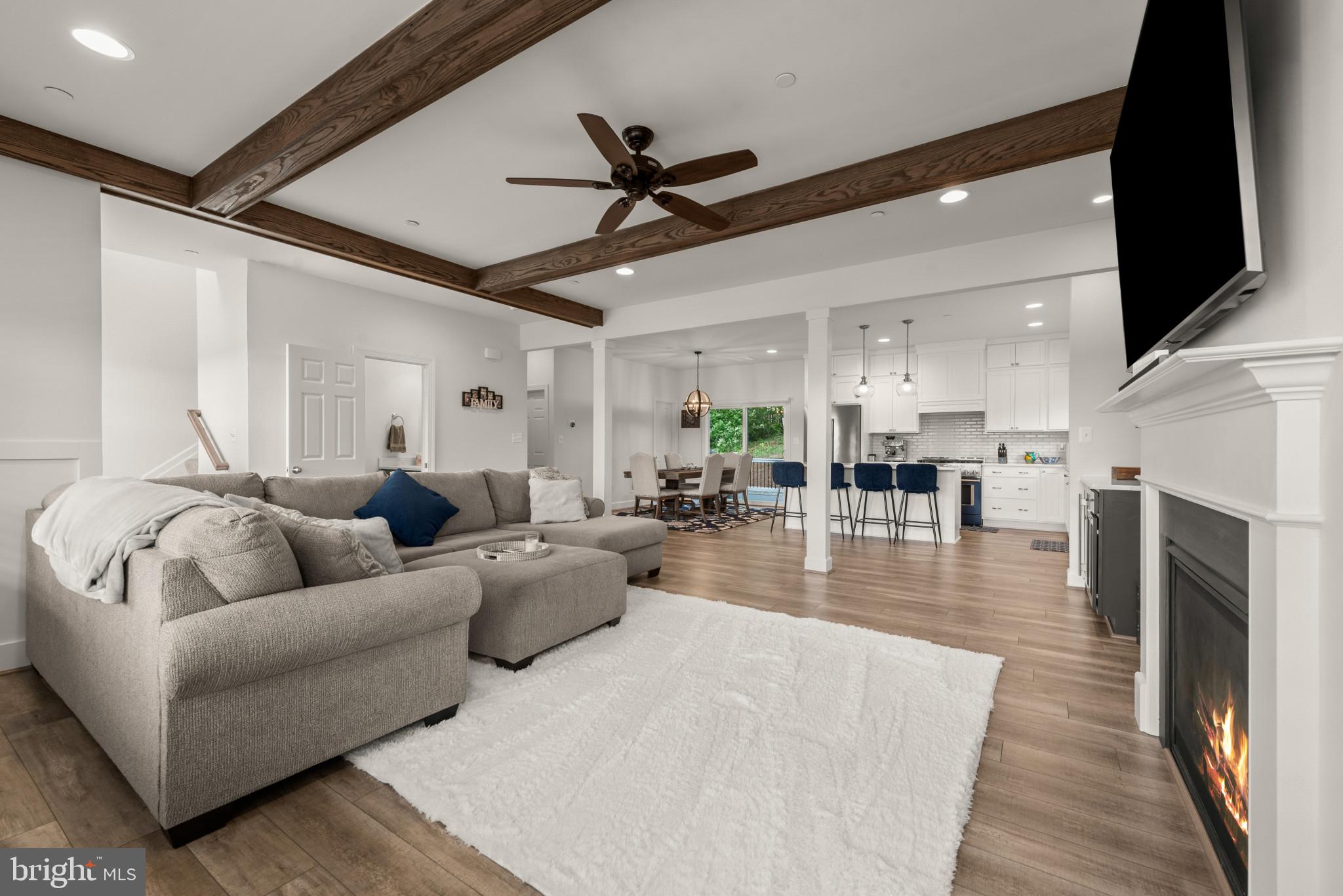 LOCH HAVEN BEACH - Residential
