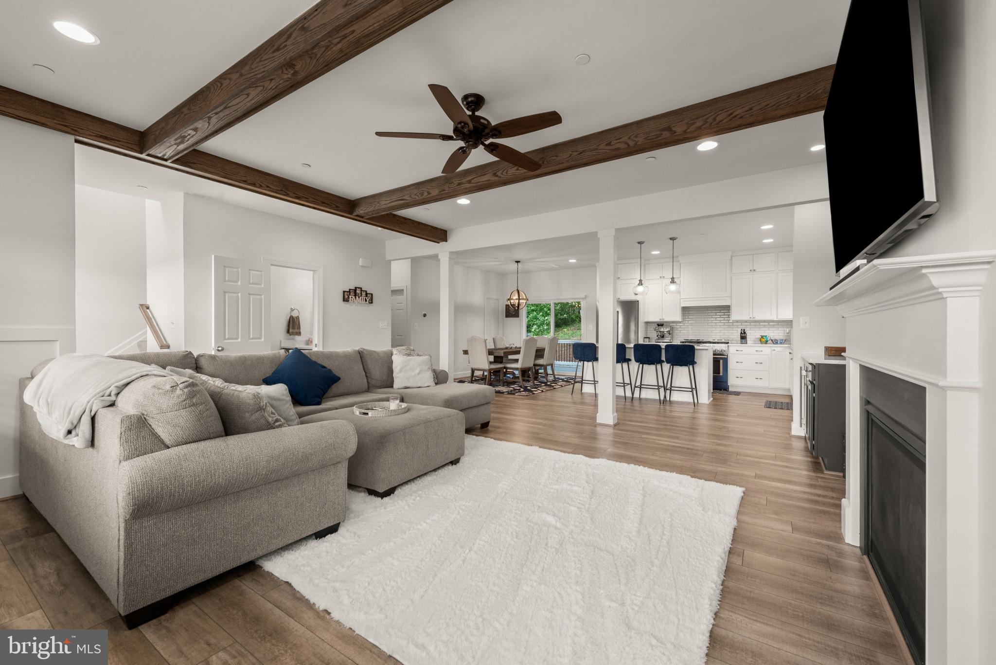 LOCH HAVEN BEACH - Residential