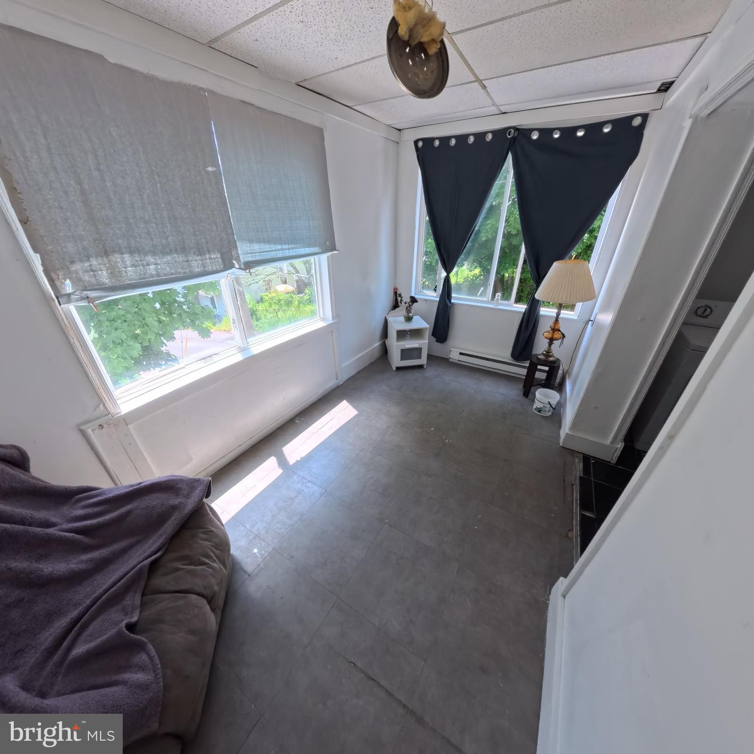 POTTSVILLE - Residential