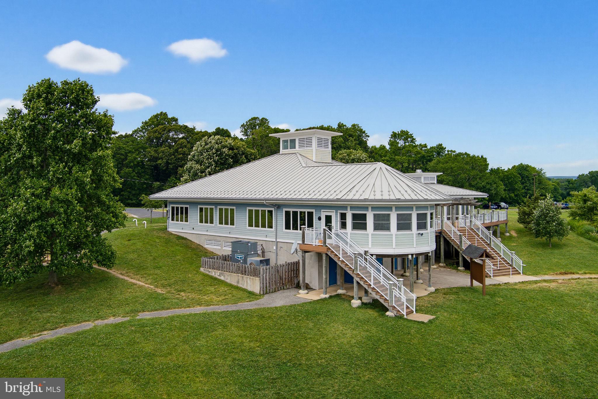 TWIN RIVER BEACH - Residential