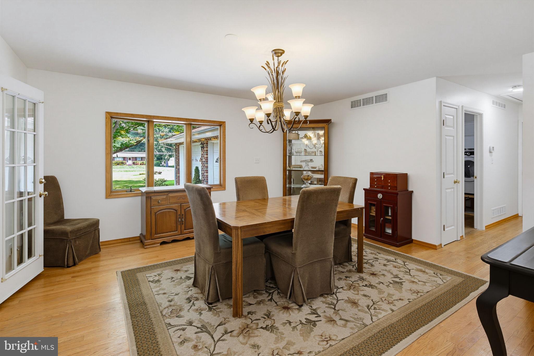 TWIN RIVER BEACH - Residential