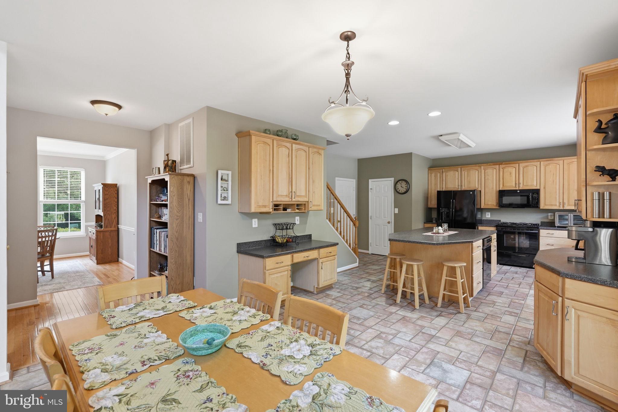 CASTLETON - Residential