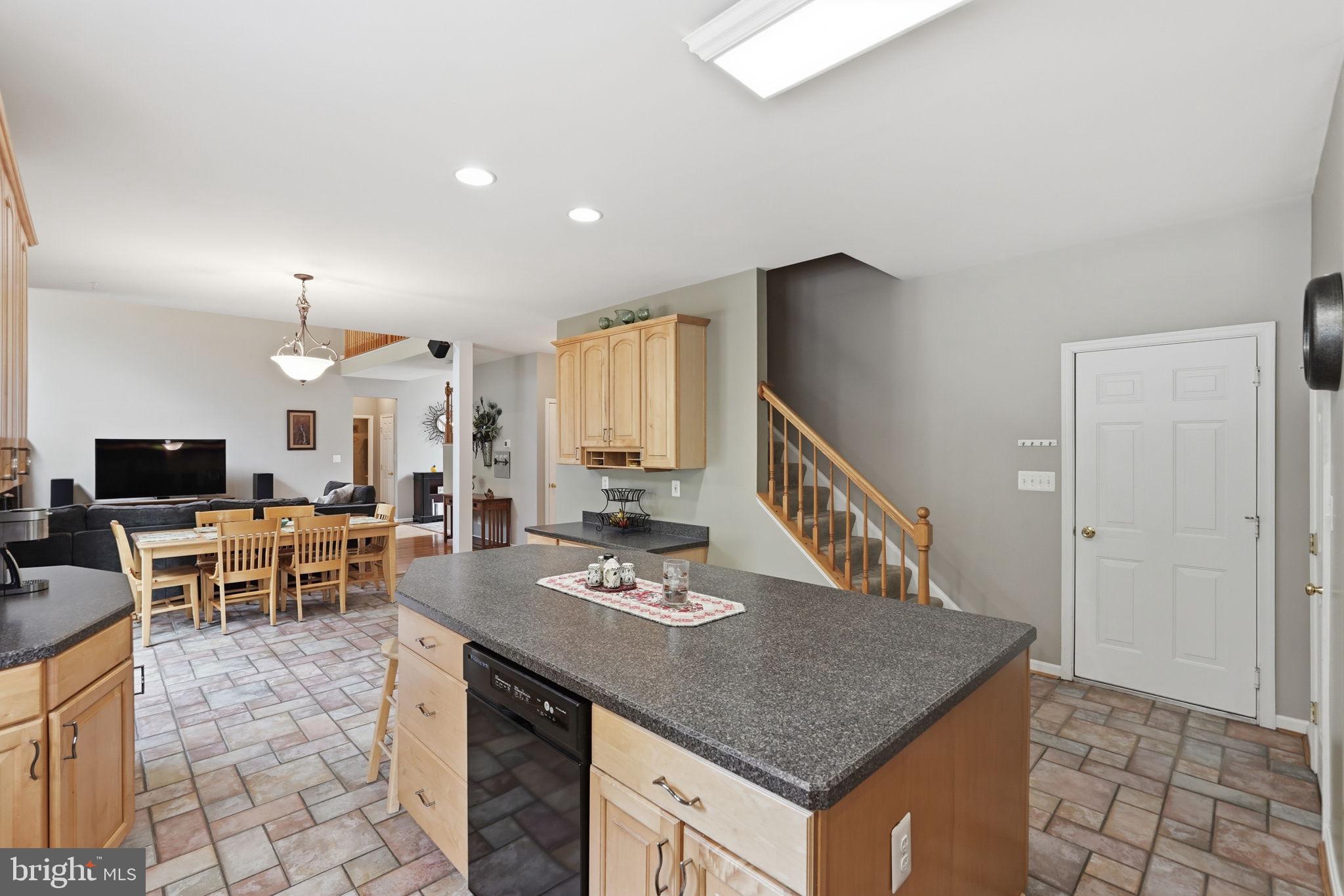 CASTLETON - Residential