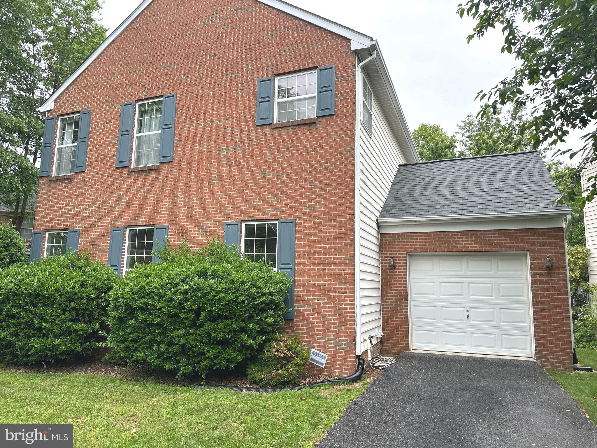 QUINCE ORCHARD PARK - Residential Lease