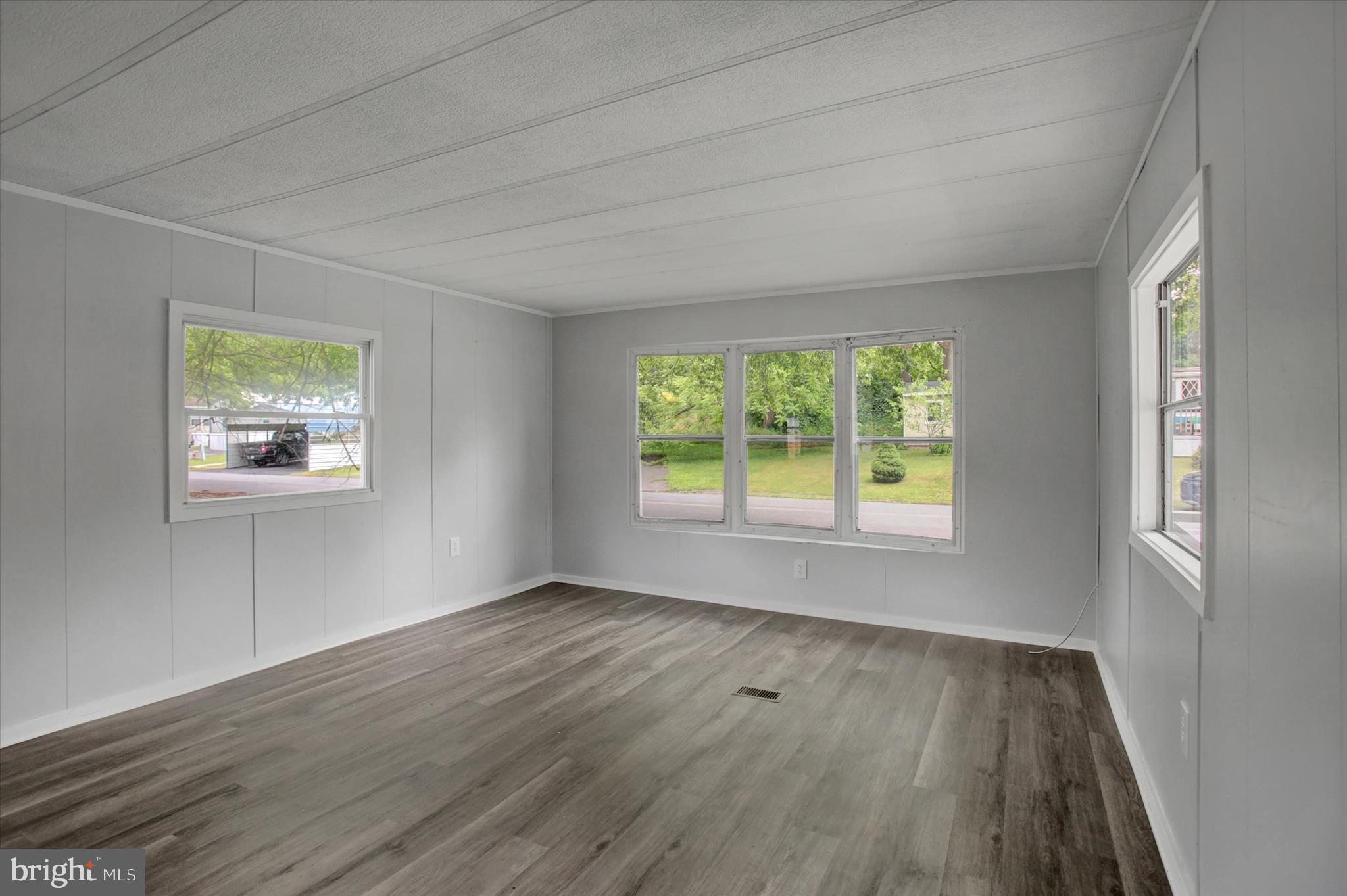 SHIPPENSBURG MOBILE ESTATES - Residential