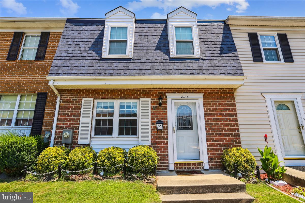 Excellent Opportunity To Own This Wonderful 3 BR 2.5 Ba Townhome In The Chestnut Woods Community!  Convenient to local shopping and restaurants as well as commuter routes north and south!  The Chestnut Woods Community Condo Assoc covers all water usage , snow removal, common area maintenance and provides a community pool and tot lot!   Three finished levels with spacious living room dining area, eat in kitchen with walk-out to fenced rear yard and covered patio!  Additionally, the primary bedroom includes a full bath and 2 generous bedrooms and additional full bath!  The finished lower level has a large family room, half bath and built-in fish tank included in the sale!!  Great  Price!!!