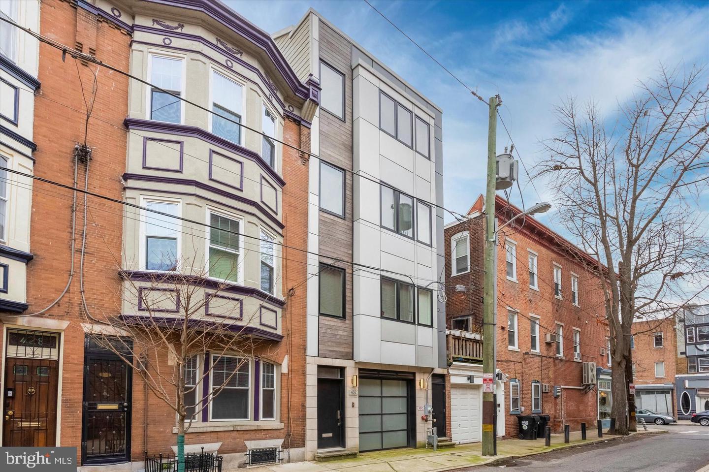 SOCIETY HILL - Residential