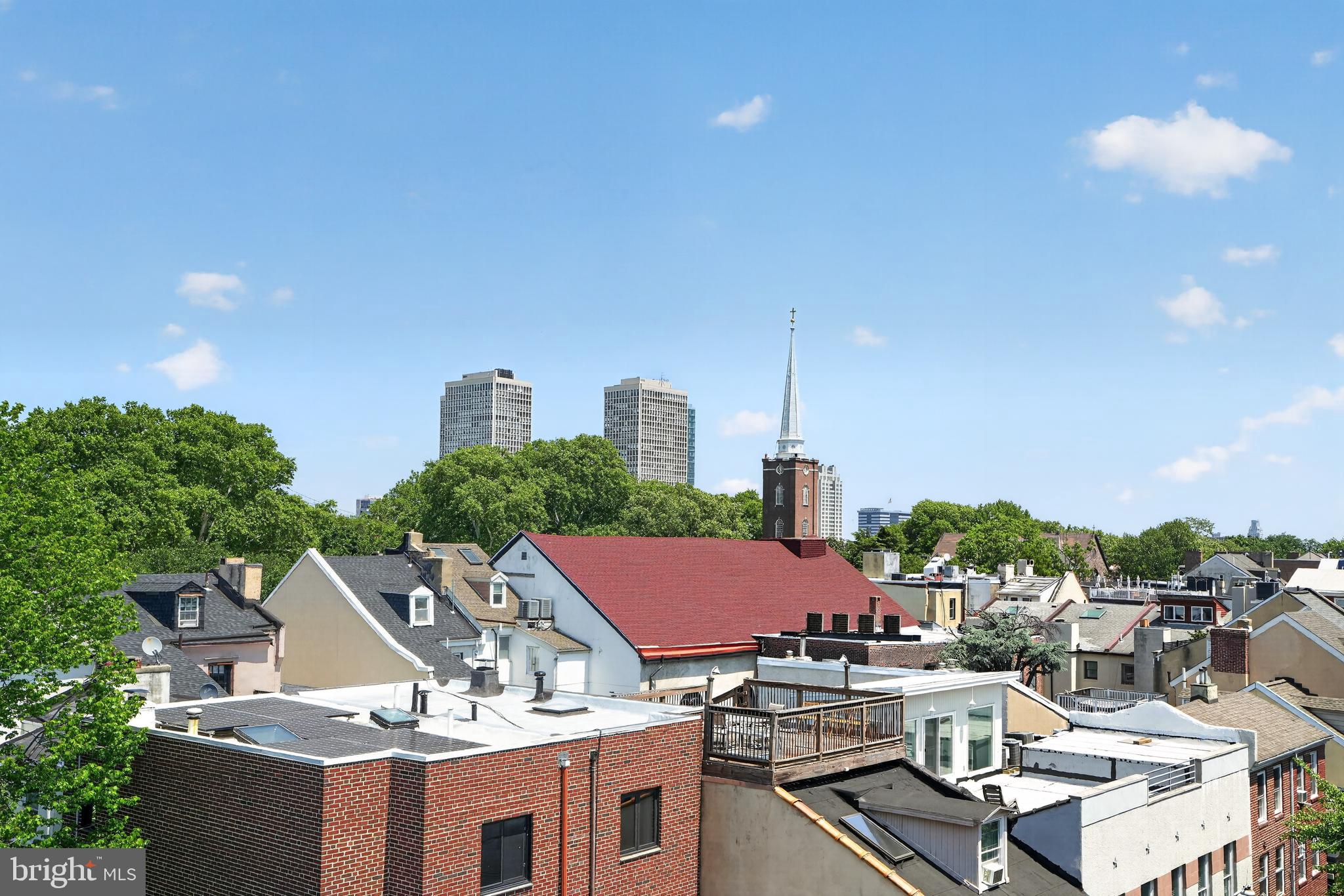 SOCIETY HILL - Residential