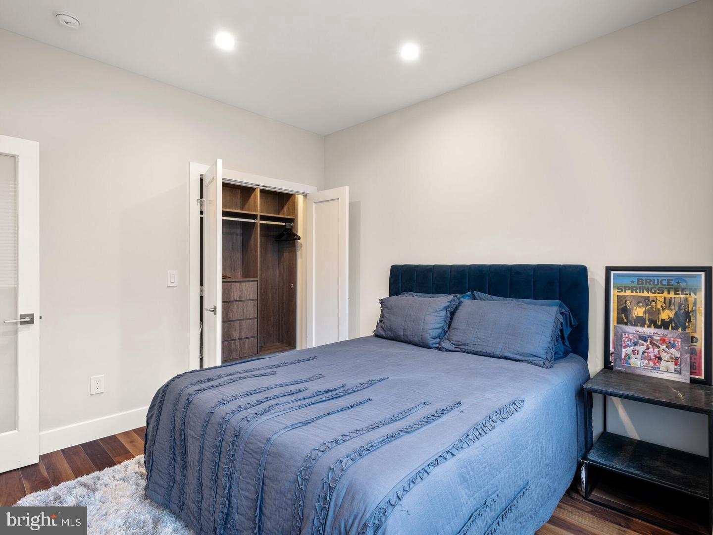 SOCIETY HILL - Residential