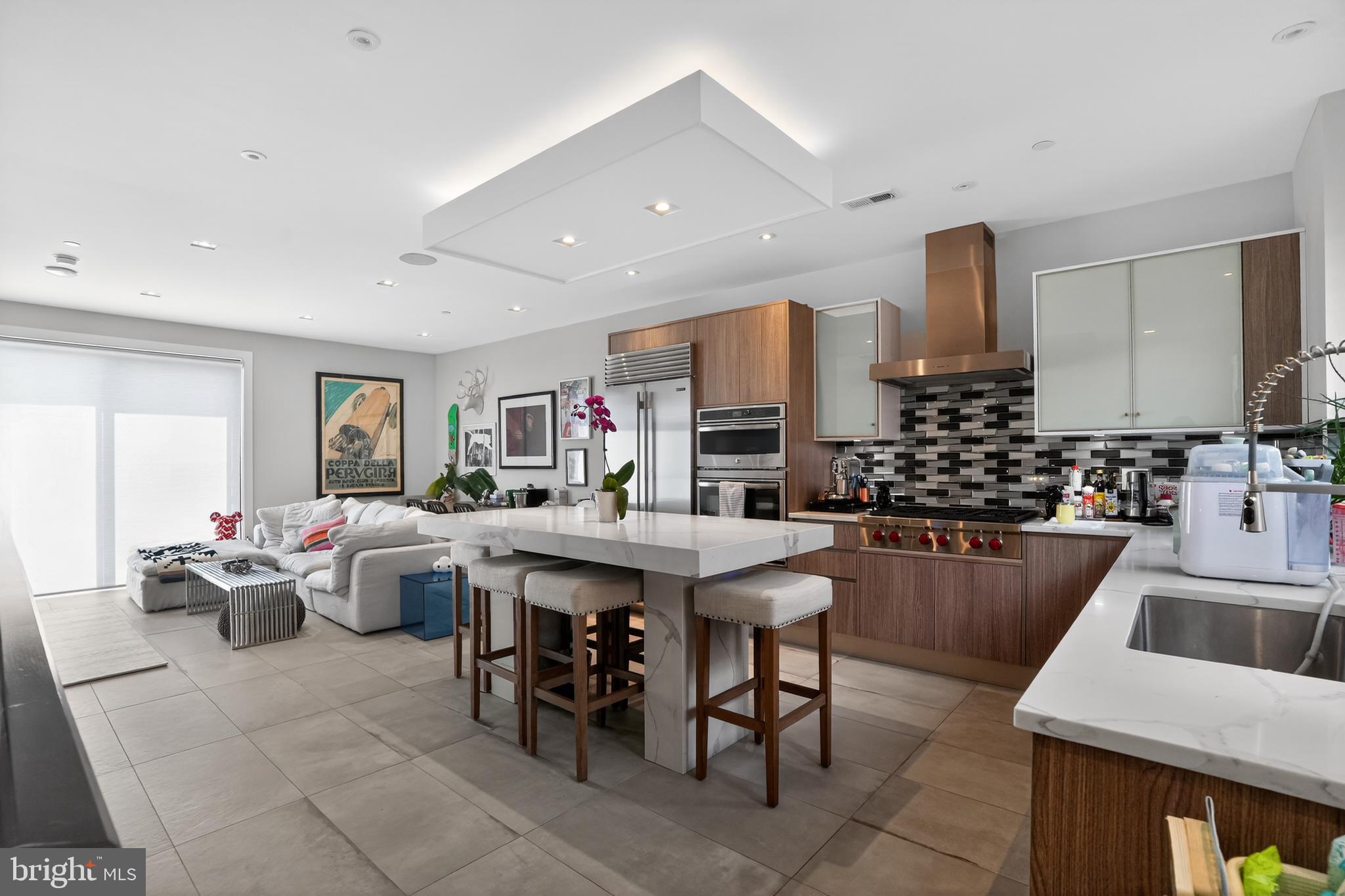 SOCIETY HILL - Residential