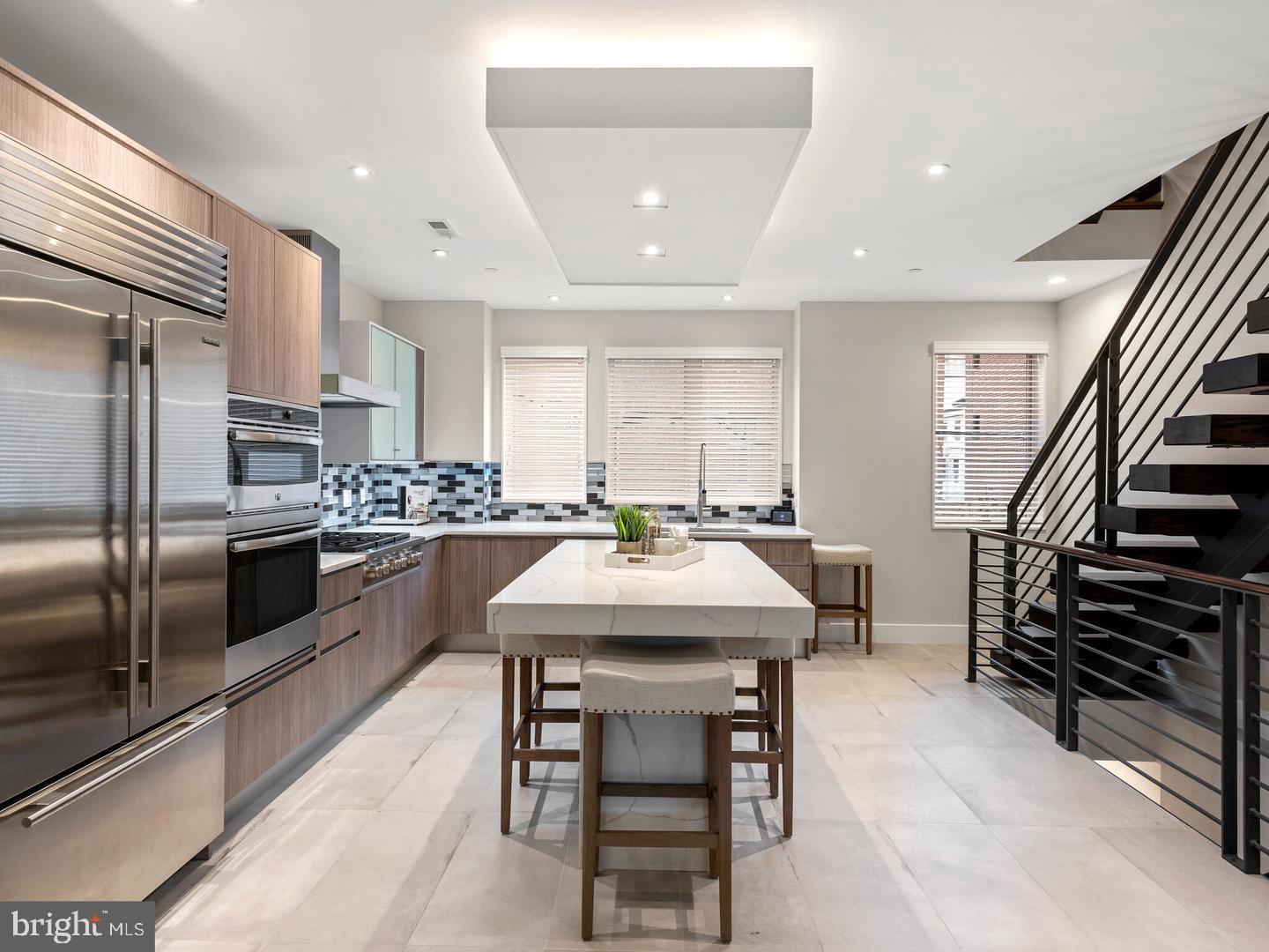 SOCIETY HILL - Residential