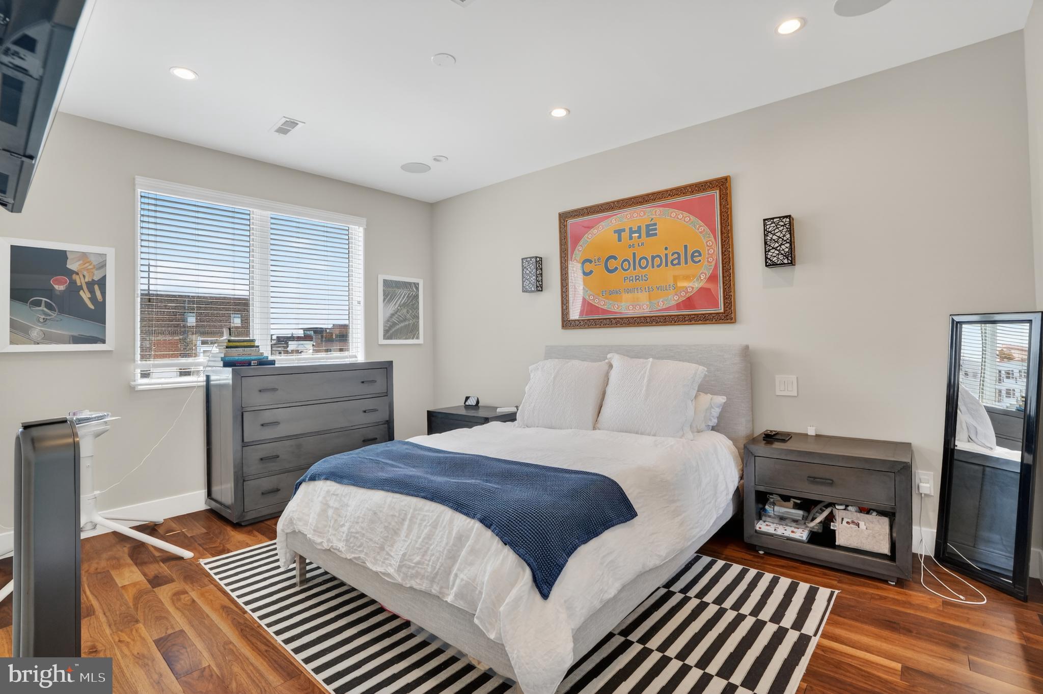 SOCIETY HILL - Residential
