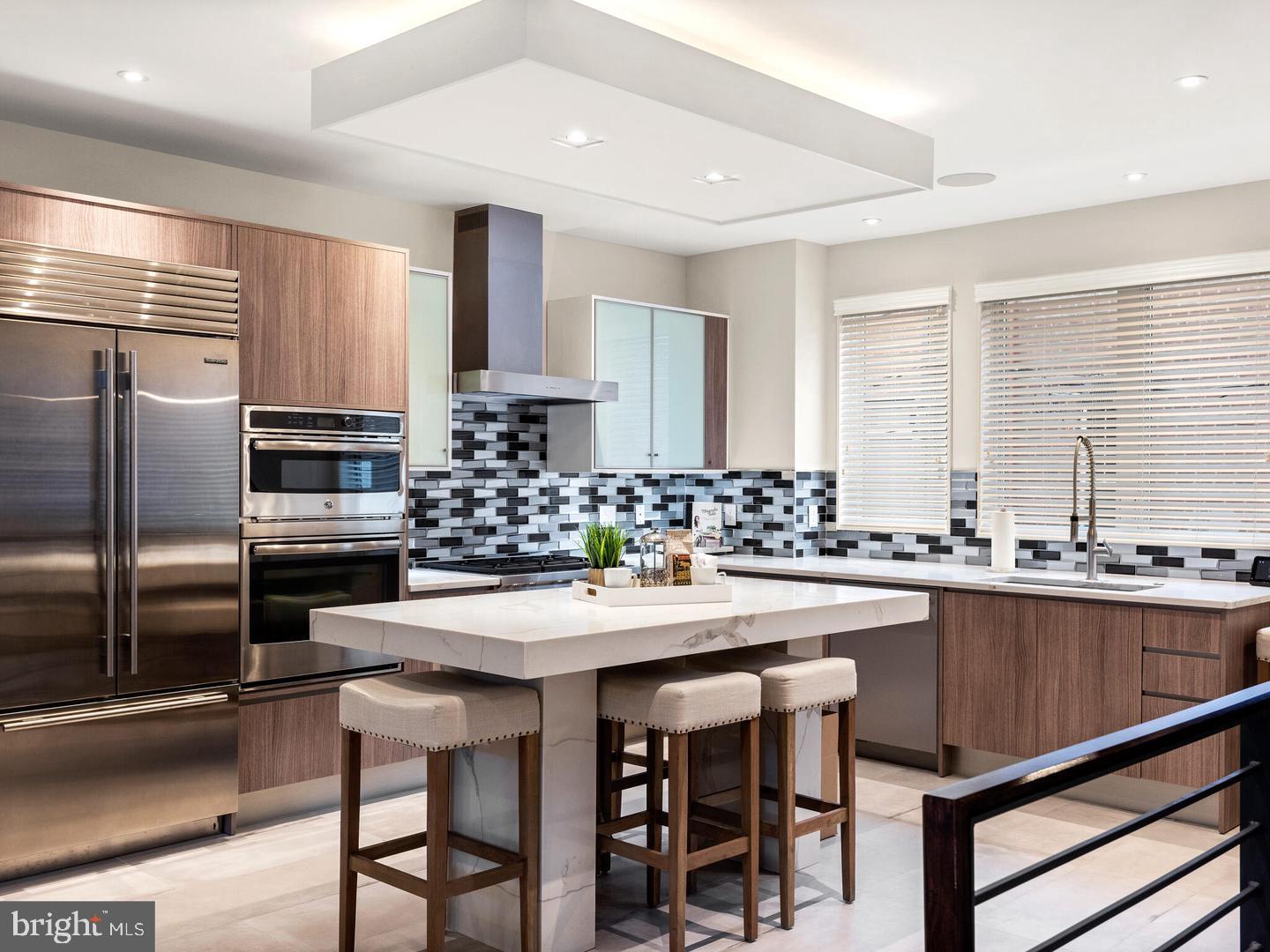 SOCIETY HILL - Residential