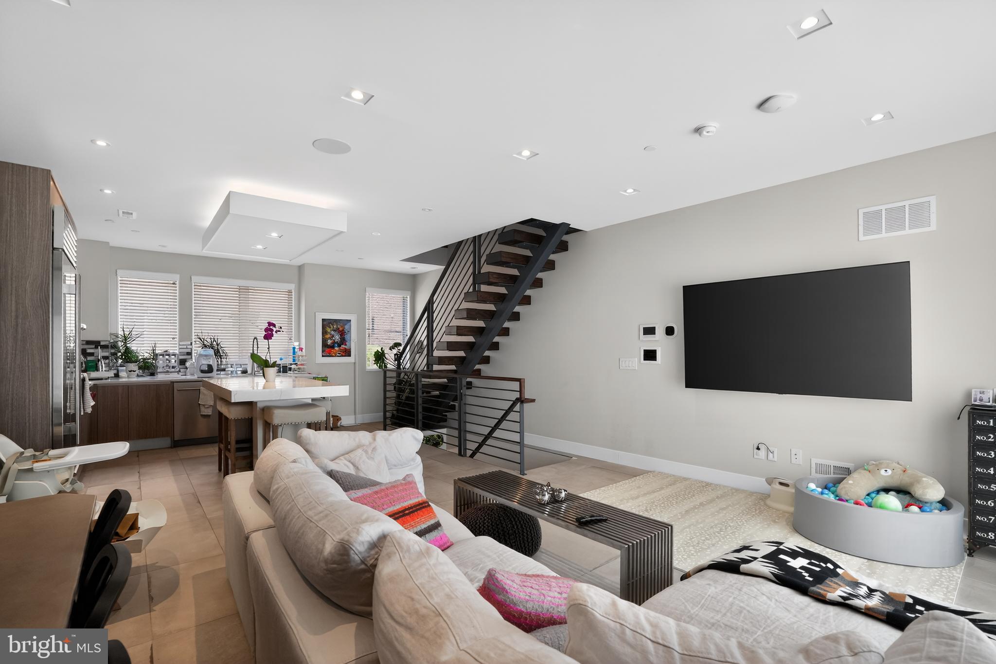 SOCIETY HILL - Residential