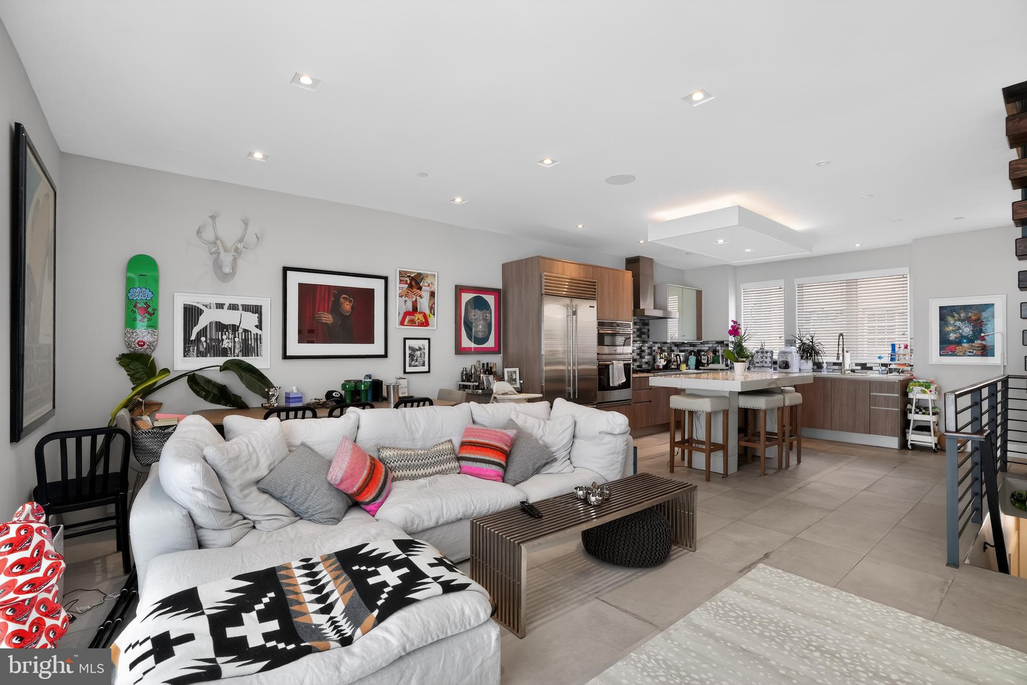SOCIETY HILL - Residential