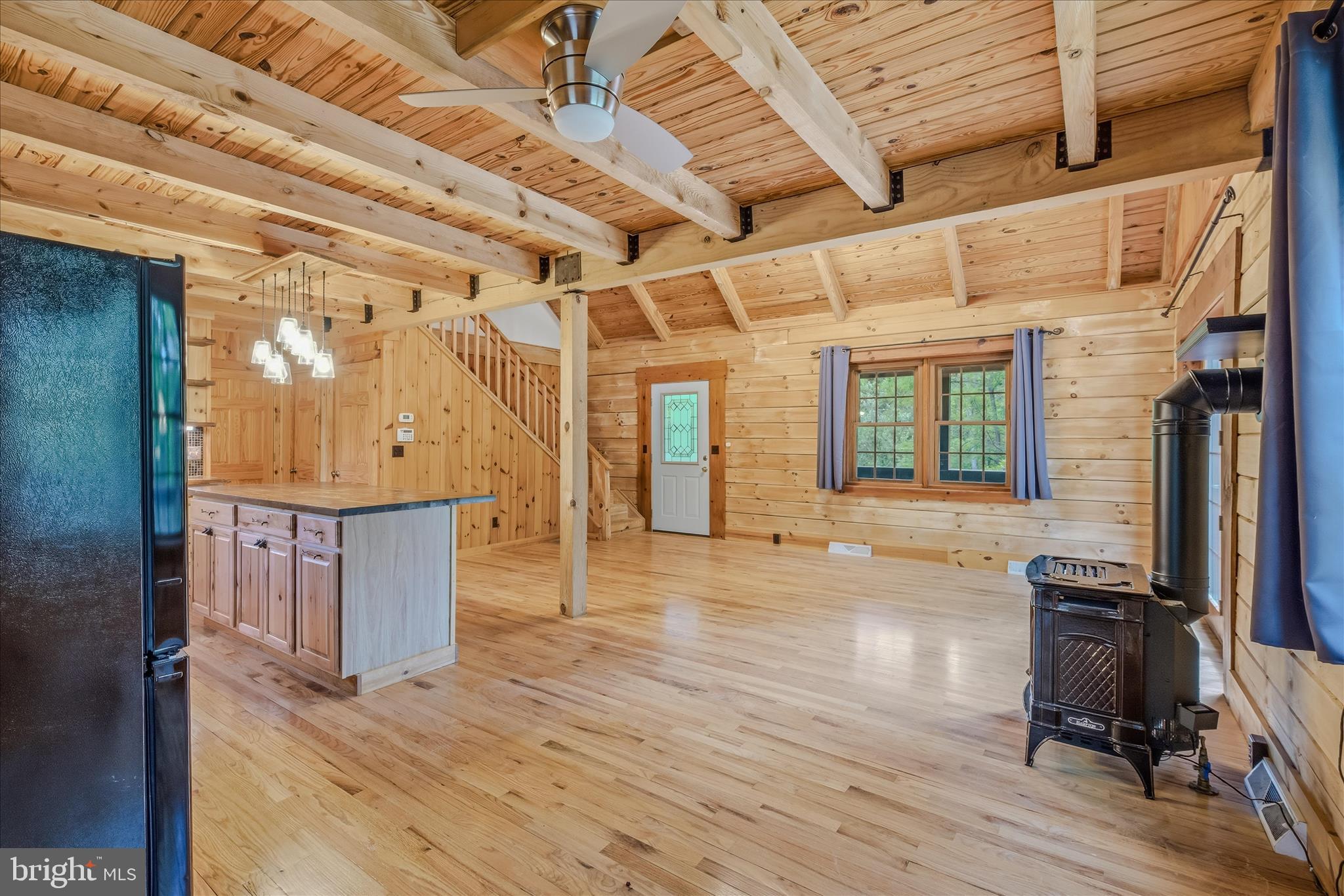 HARDWOOD HILLS - Residential