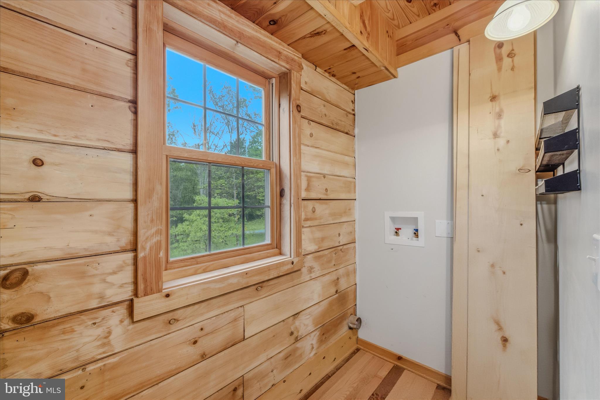 HARDWOOD HILLS - Residential