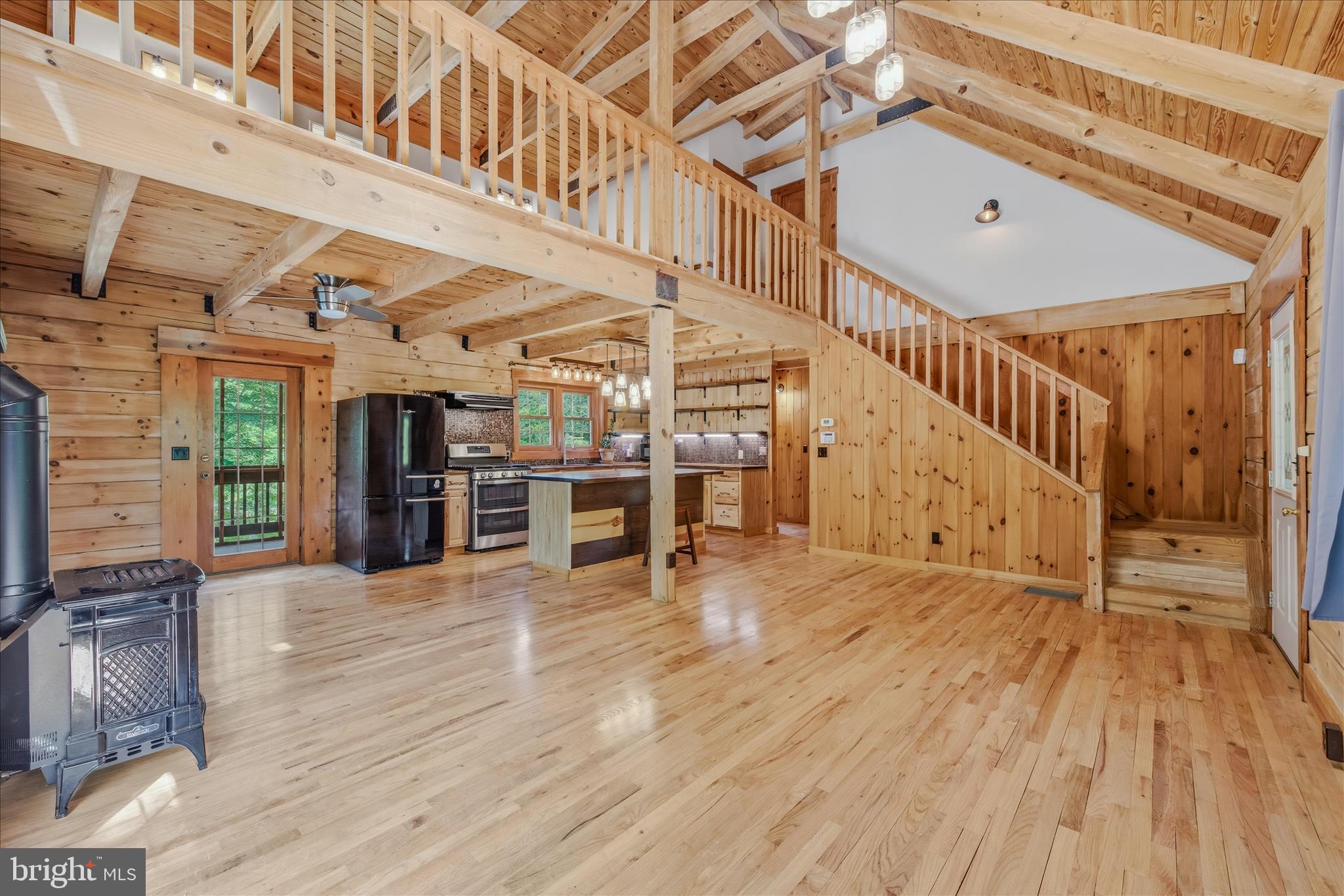 HARDWOOD HILLS - Residential