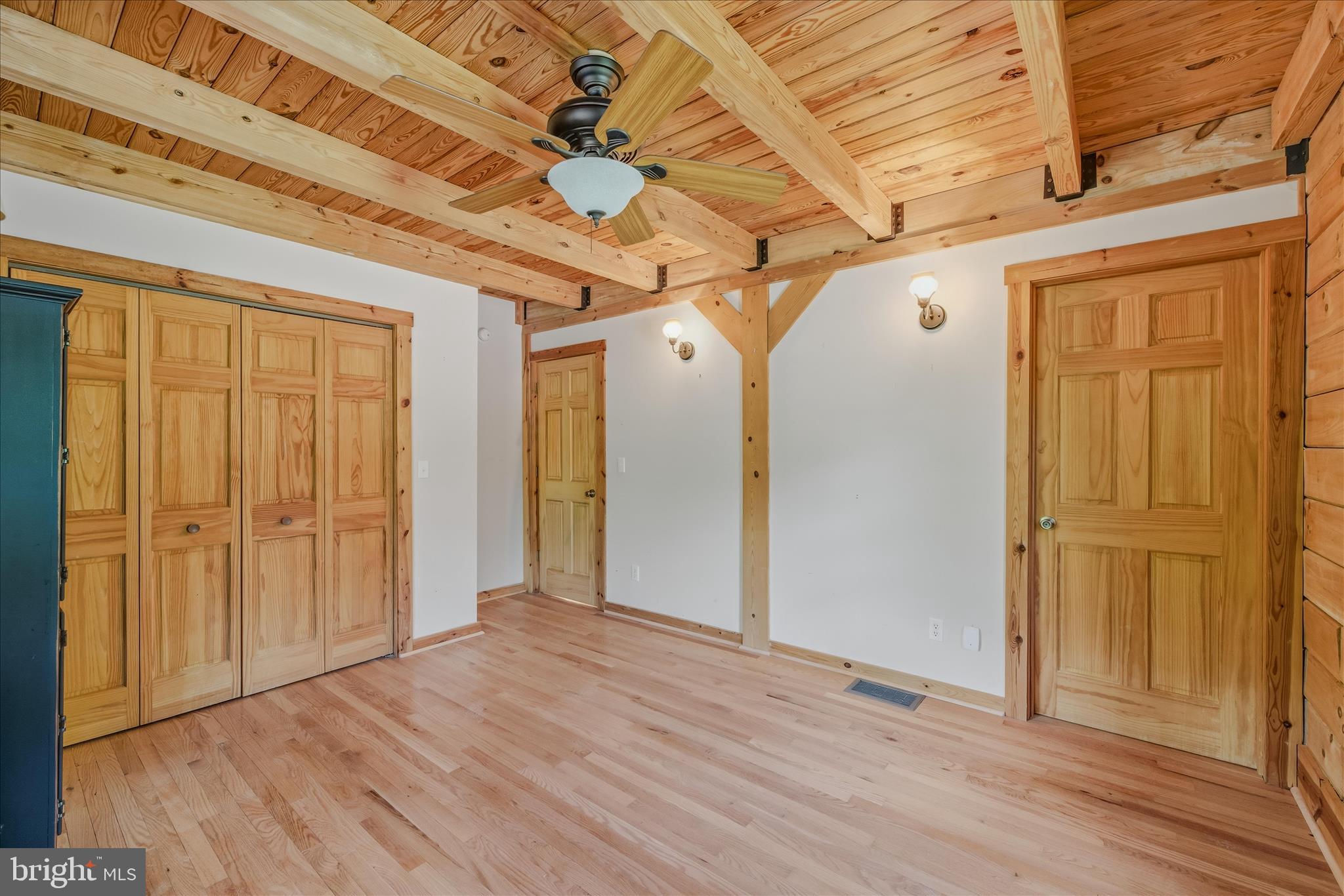 HARDWOOD HILLS - Residential