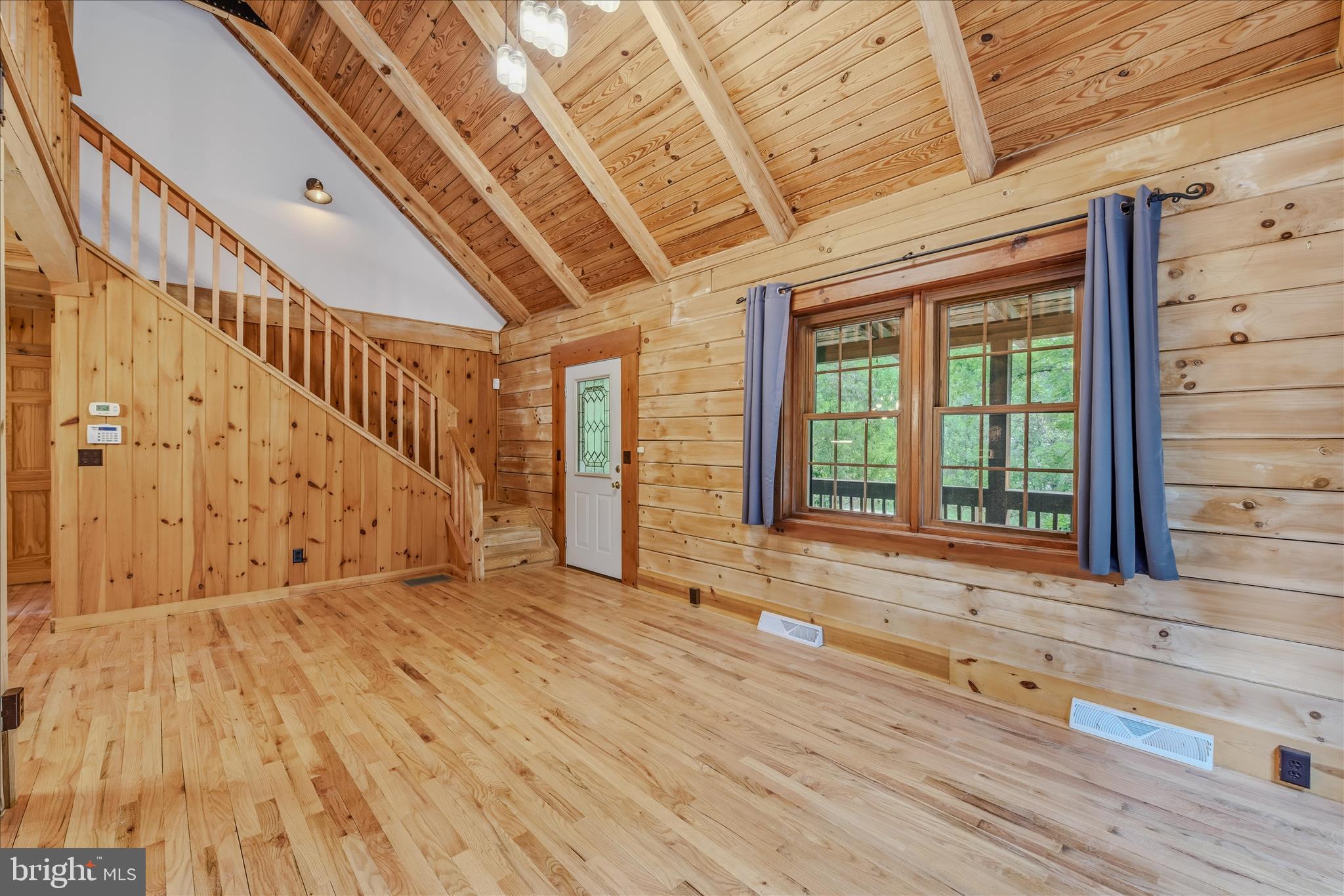 HARDWOOD HILLS - Residential