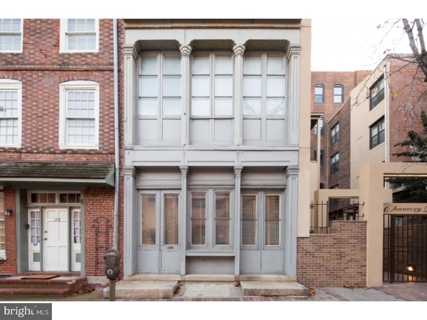 NOW Offering a Half Month Free and $1000 Move-in Credit on Applications Submitted by 3/15/25!!!  $500 Security Deposit!!!  Chancery Lane offers loft-style apartment homes with elevator in a gated courtyard setting within historic Old City and boasts a community rooftop deck with panoramic views of the city. Beautiful large 1 bedroom apartment features central air/heat,  washer/dryer in-unit & dishwasher. Pet-friendly community! Pictures are of a similar unit in the building.