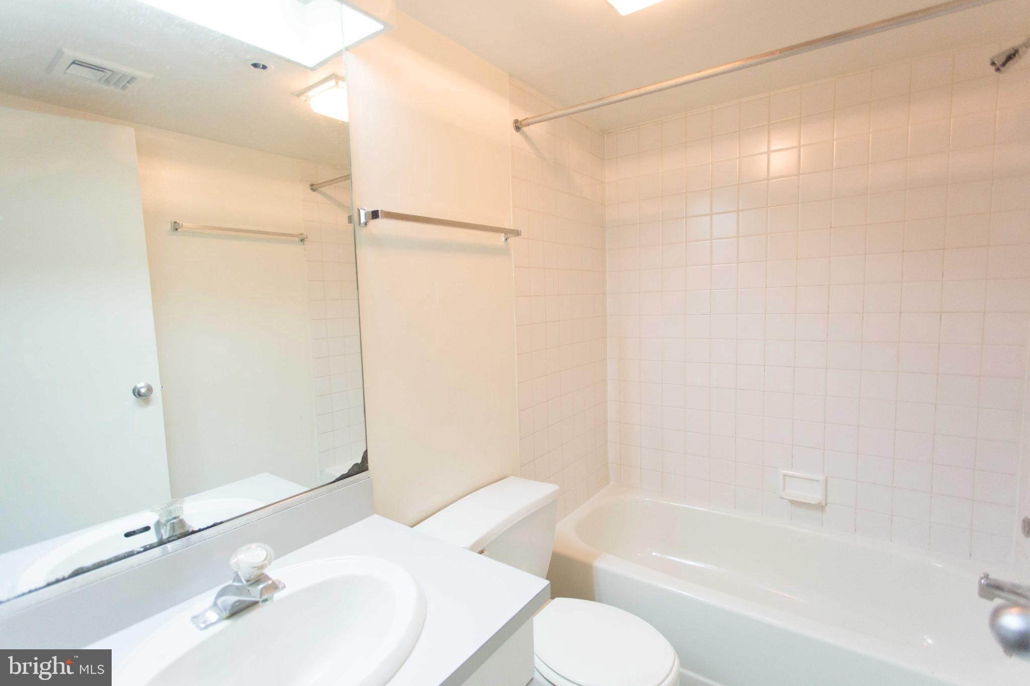 OLD CITY - Residential Lease