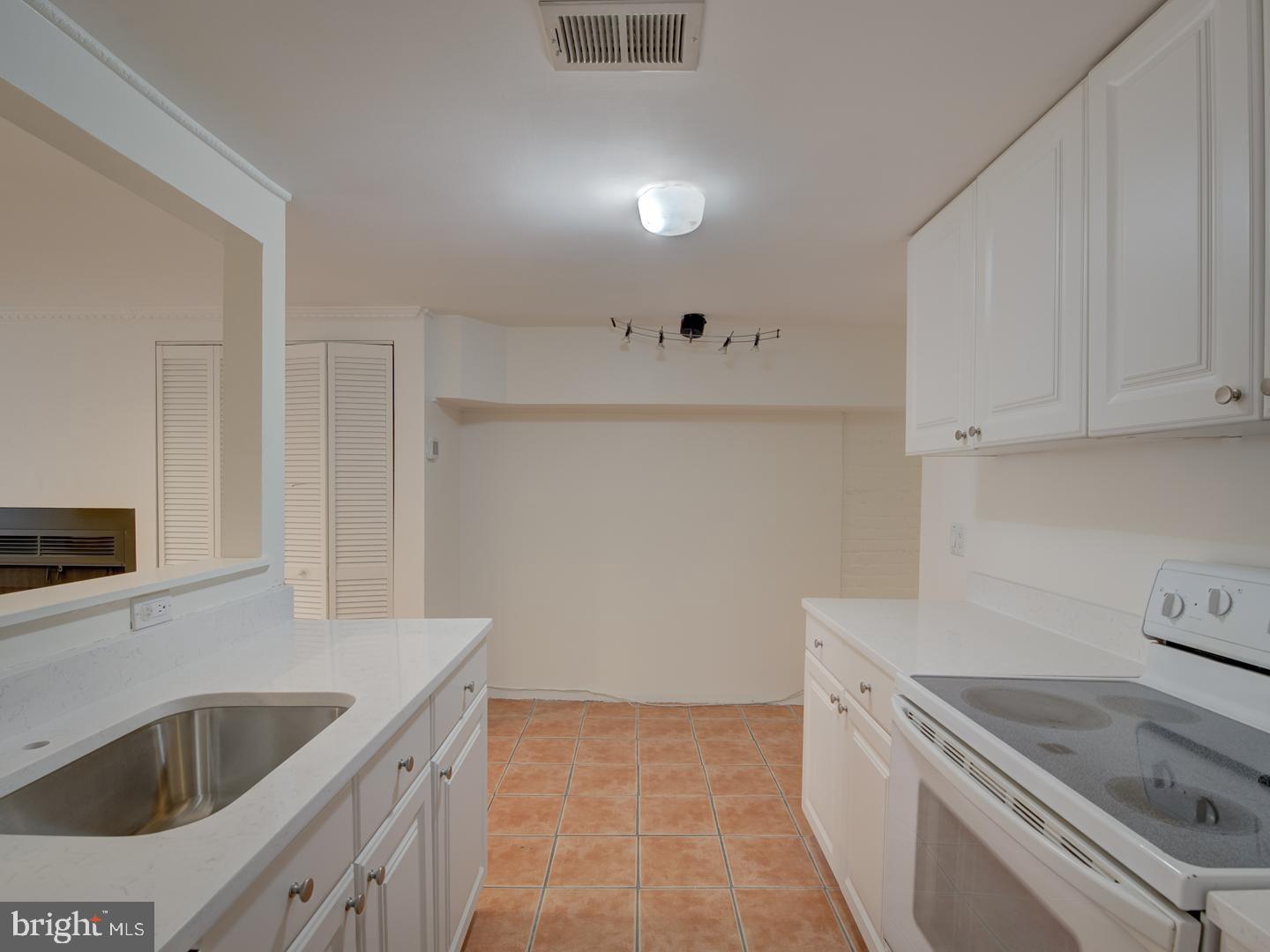 U STREET CORRIDOR - Residential Lease