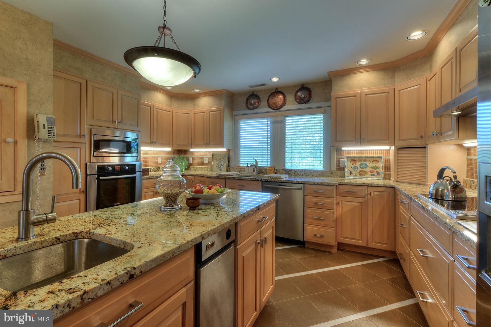 NORTH SHORES - Residential