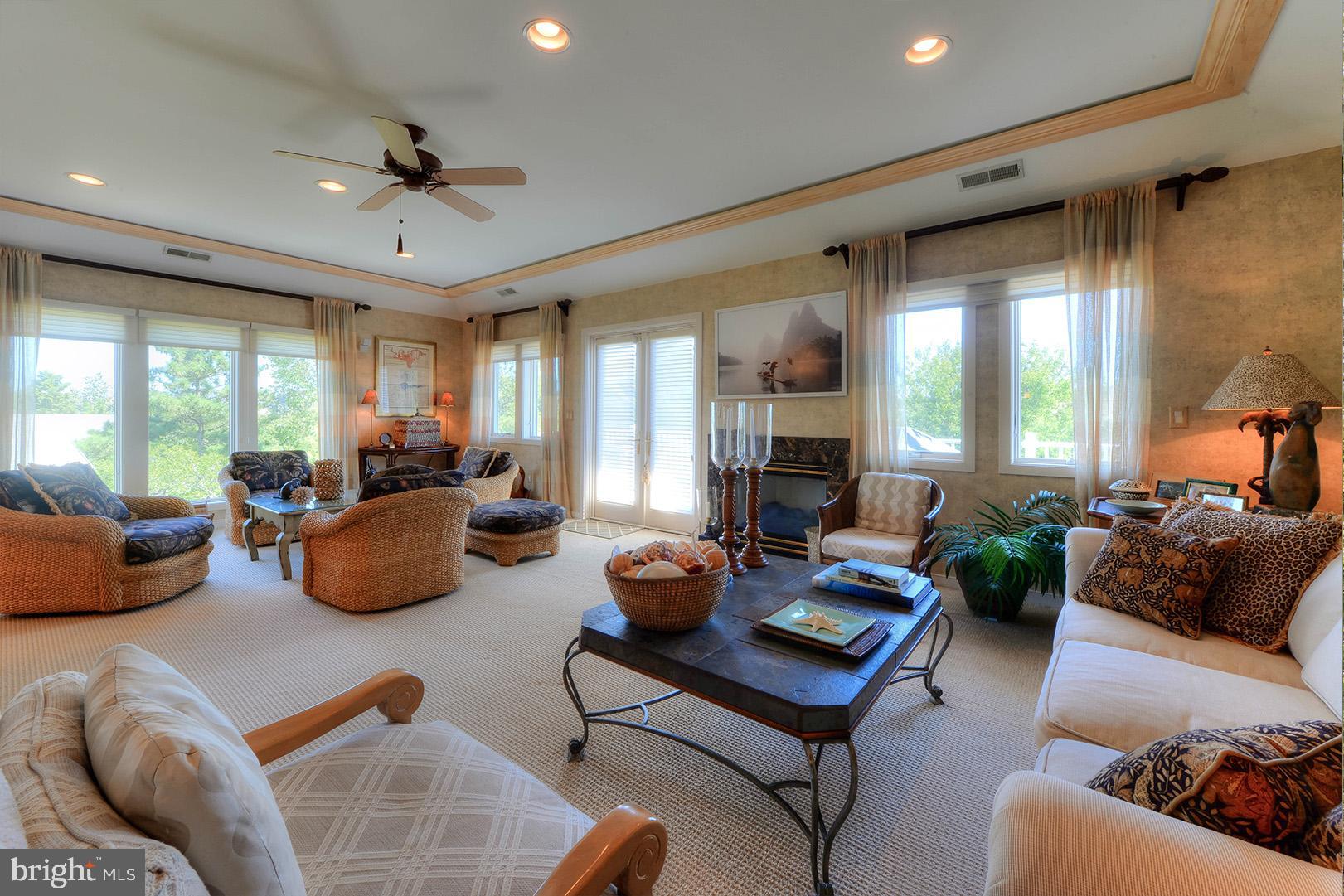 NORTH SHORES - Residential