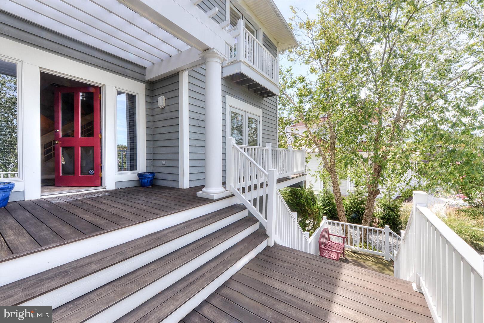 NORTH SHORES - Residential
