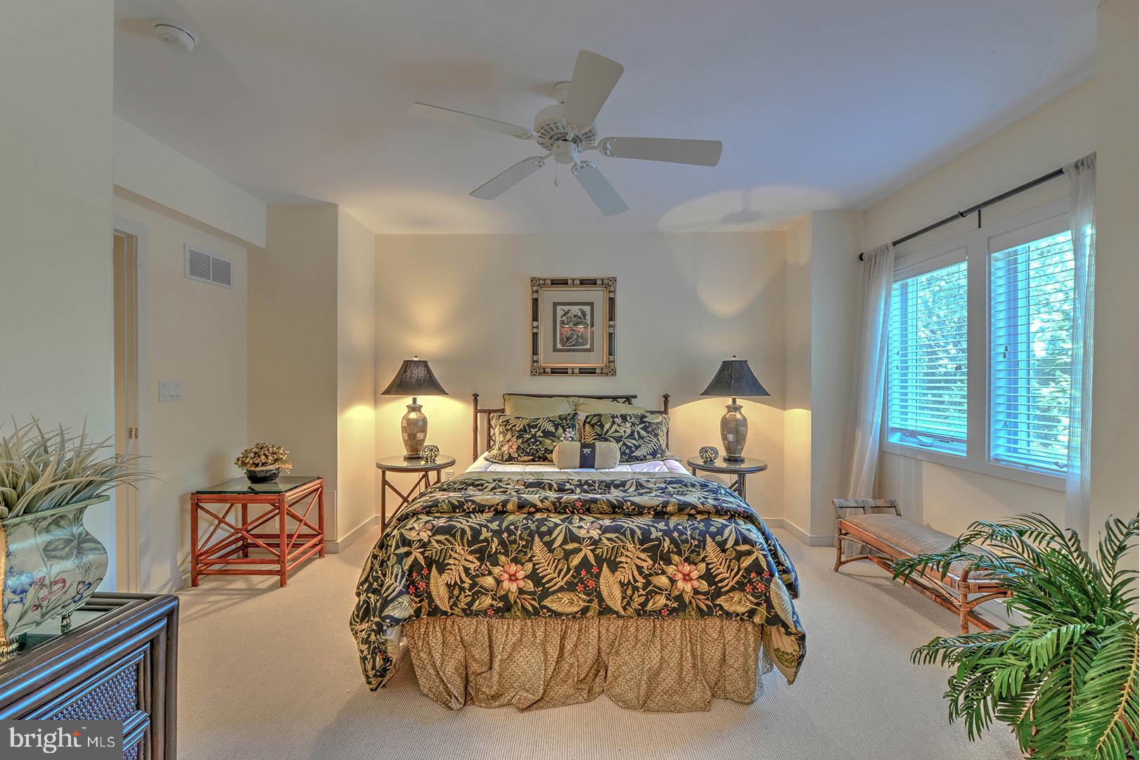 NORTH SHORES - Residential