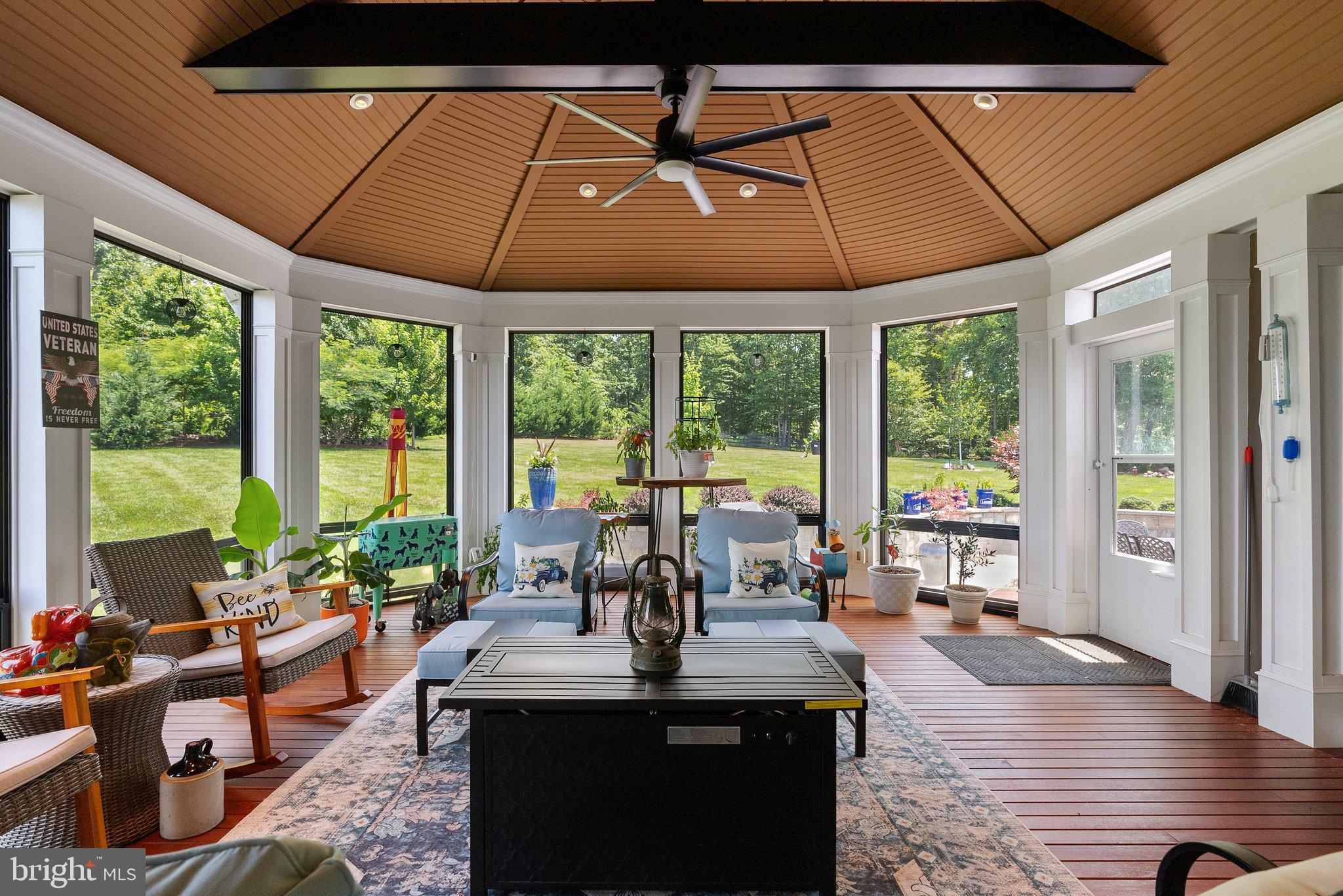 STONE FOX ESTATES - Residential