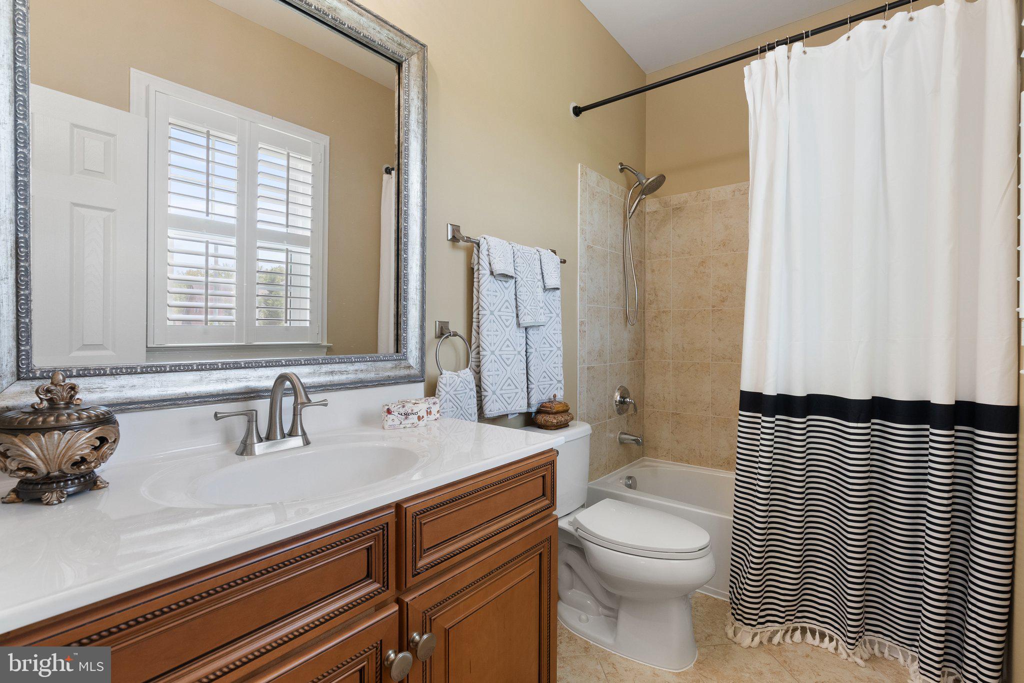 STONE FOX ESTATES - Residential