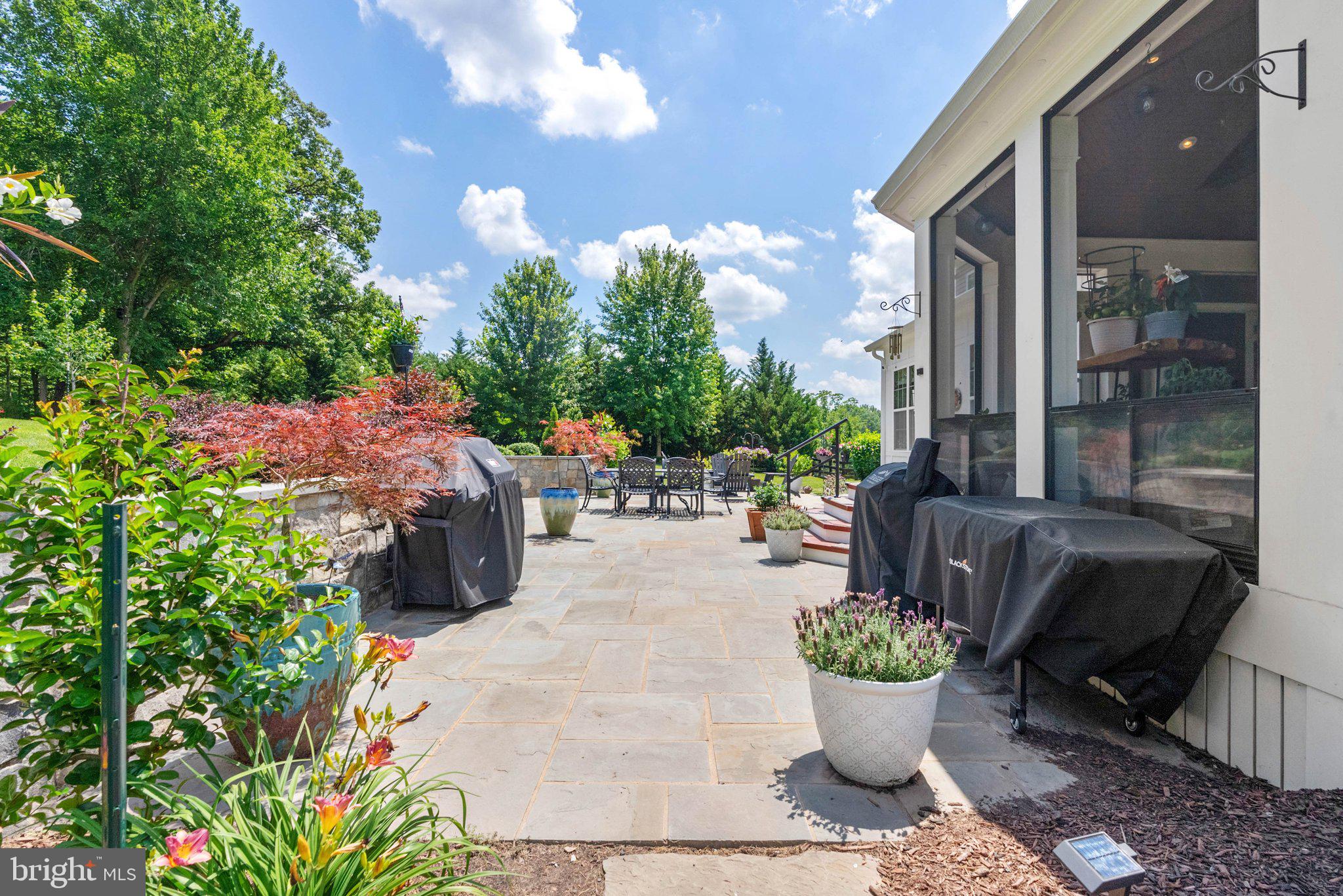 STONE FOX ESTATES - Residential