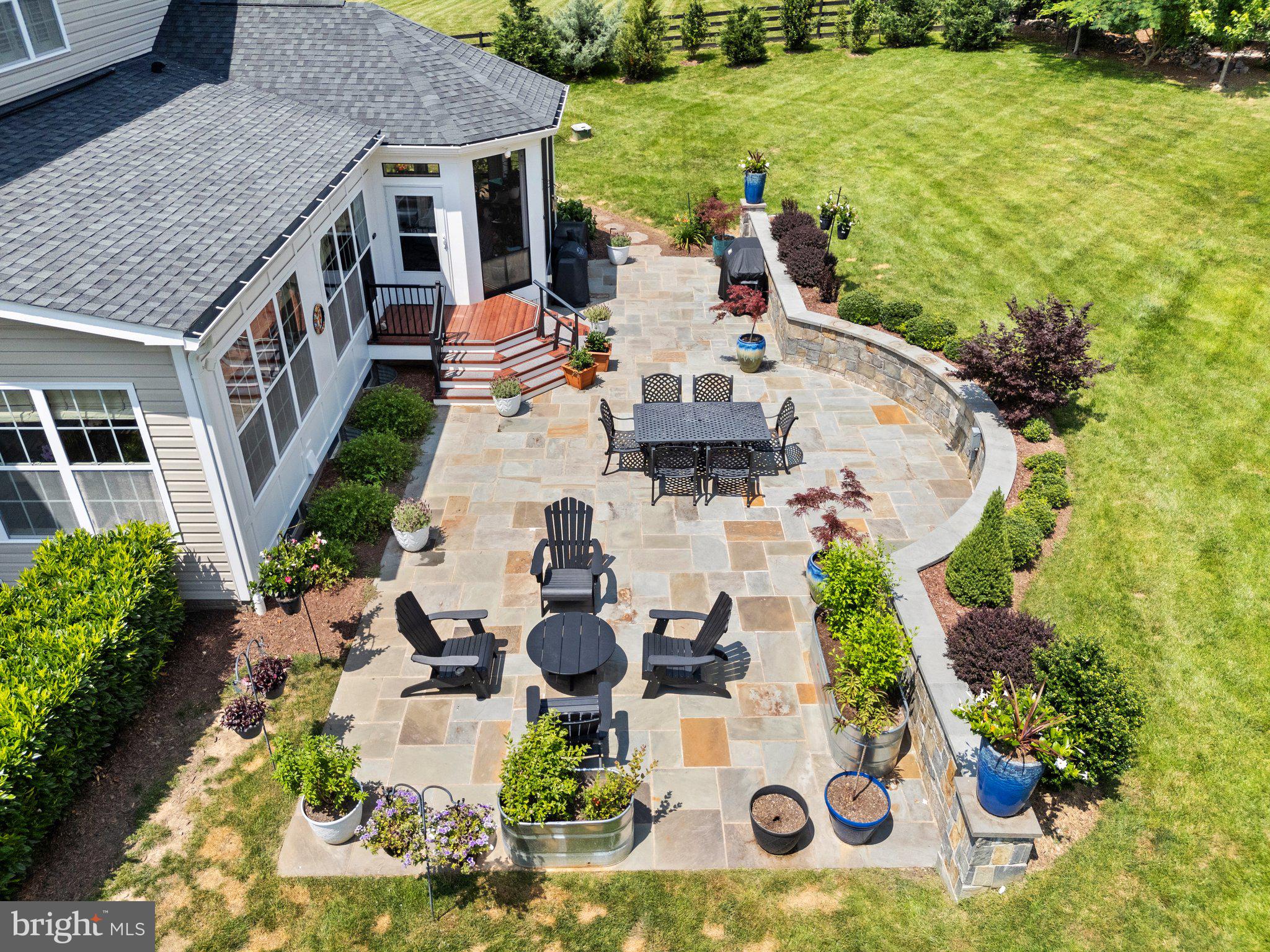 STONE FOX ESTATES - Residential