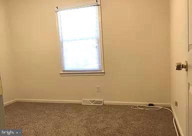 FOREST KNOLLS - Residential Lease