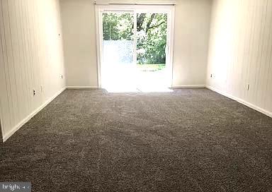 FOREST KNOLLS - Residential Lease
