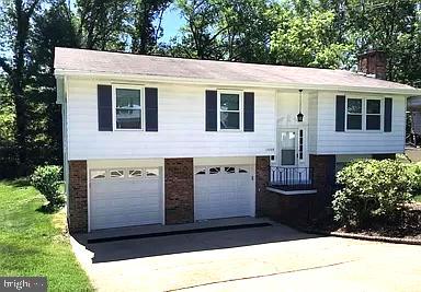 FOREST KNOLLS - Residential Lease