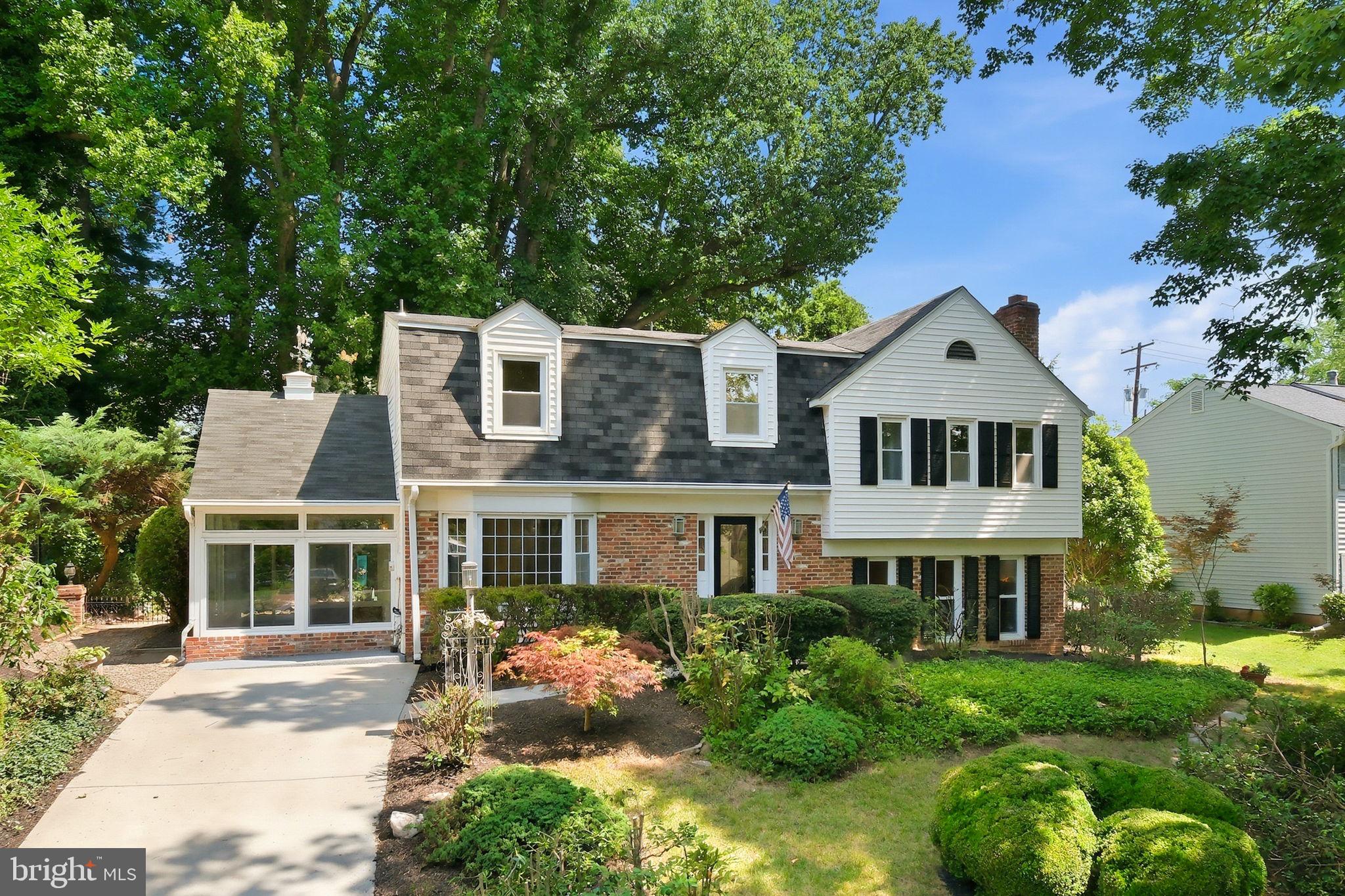 GLENFIELD MANOR - Residential