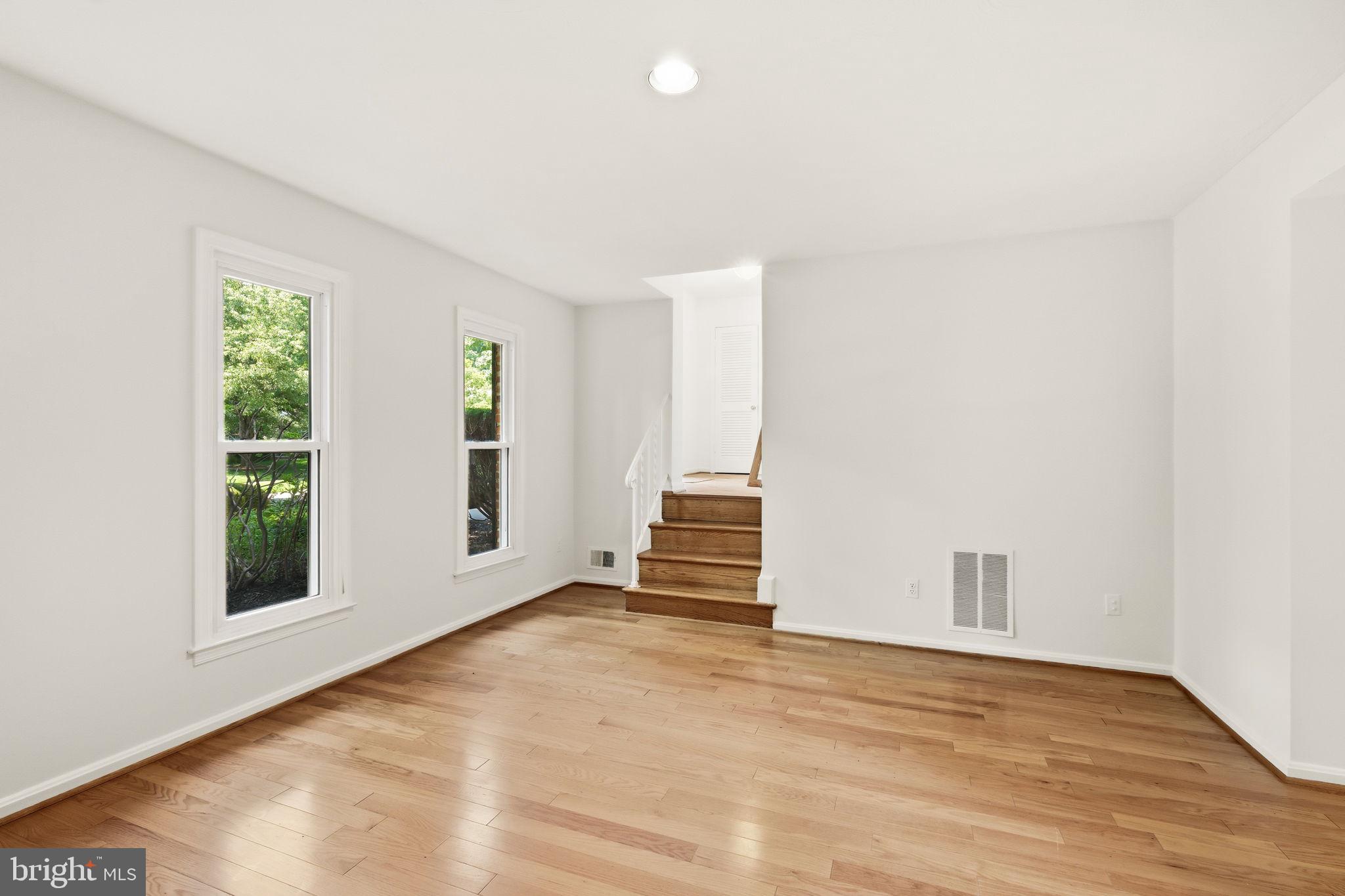 GLENFIELD MANOR - Residential