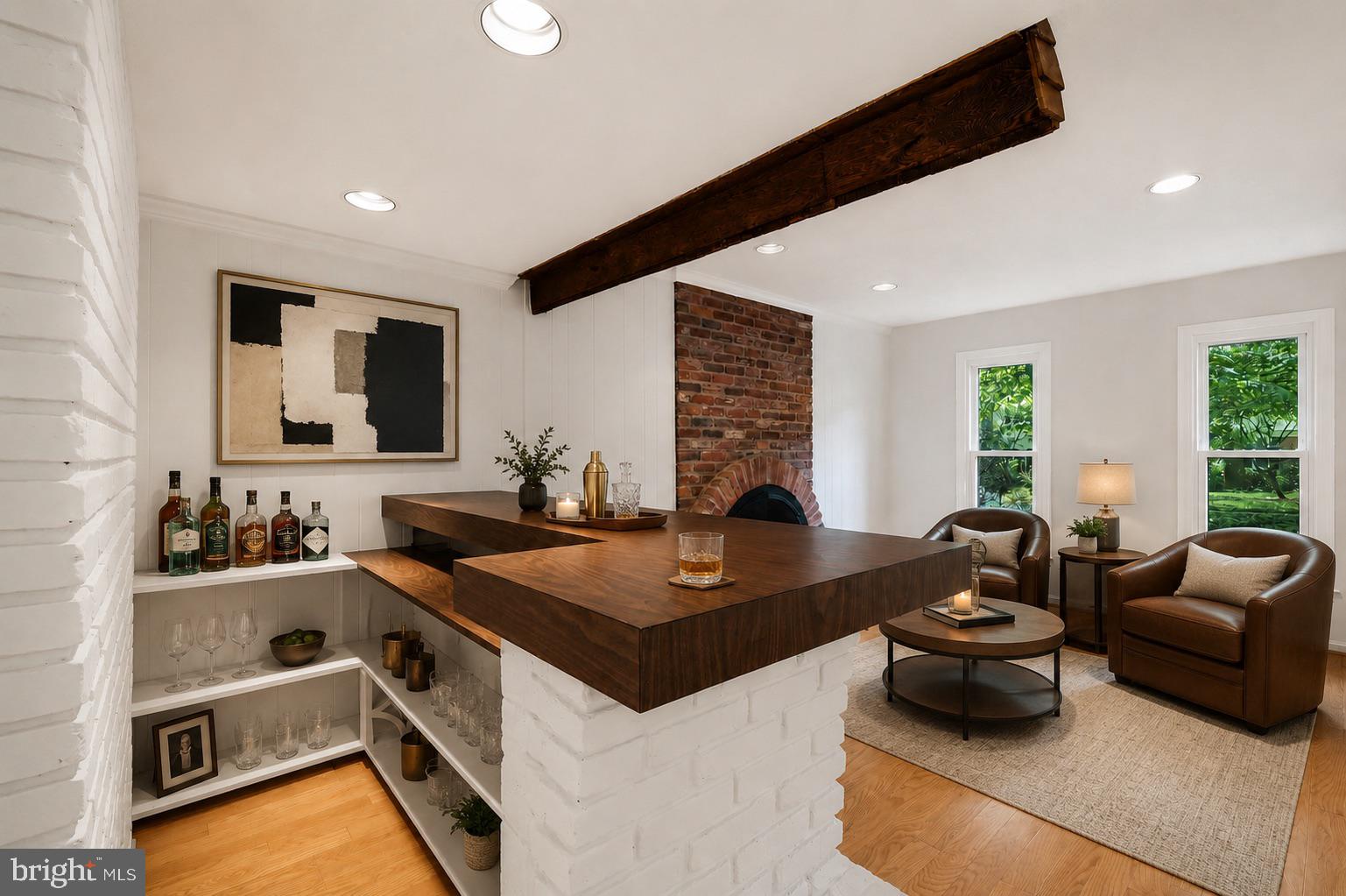 GLENFIELD MANOR - Residential